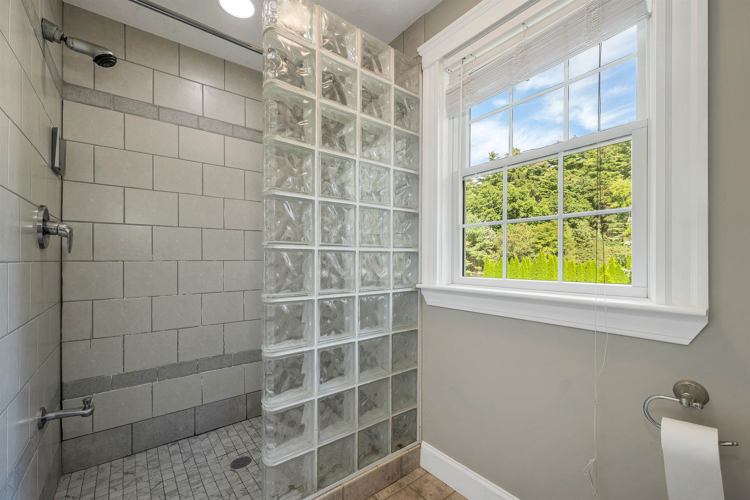 5 Crestwood Lane Property Photo 33