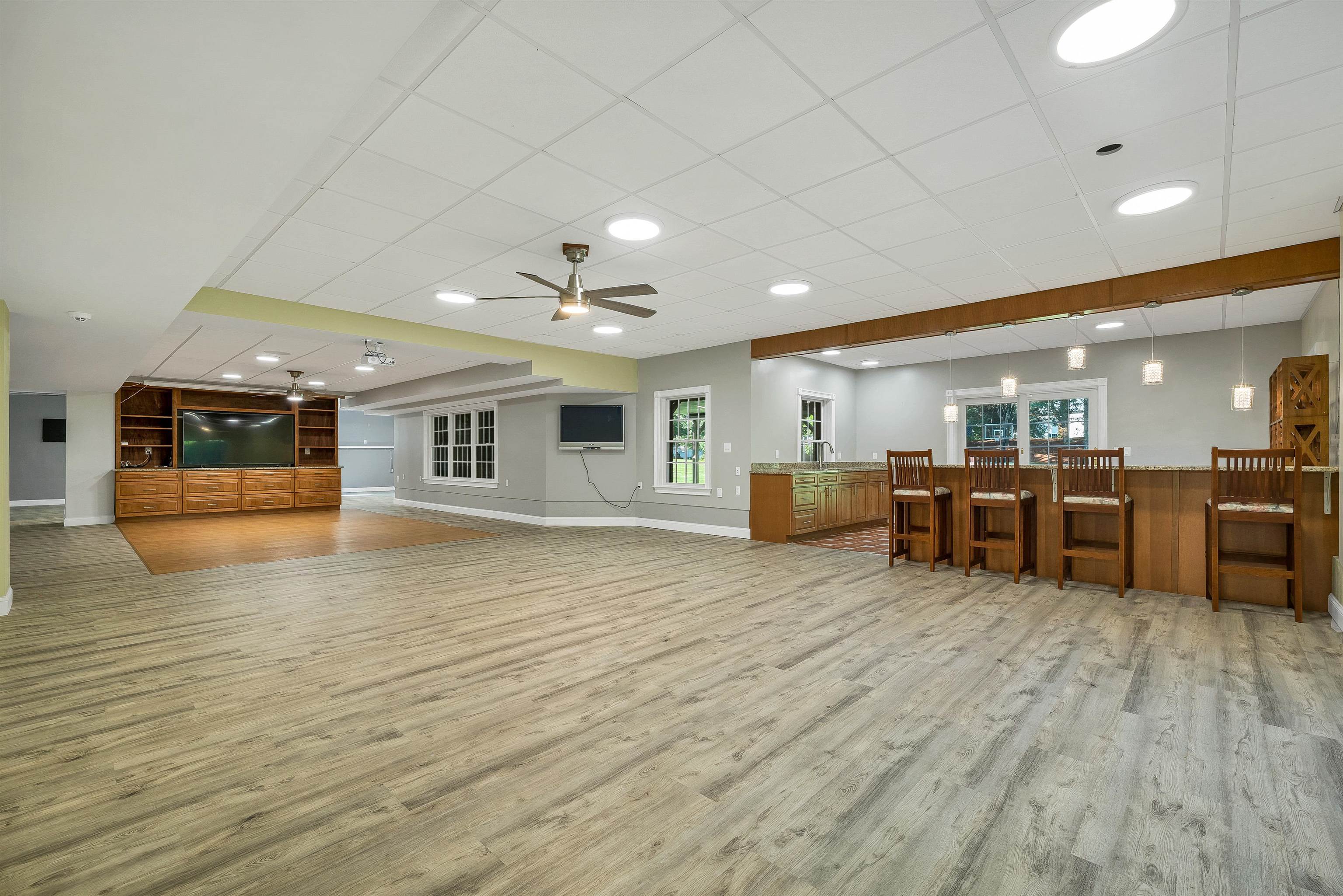 5 Crestwood Lane Property Photo 40
