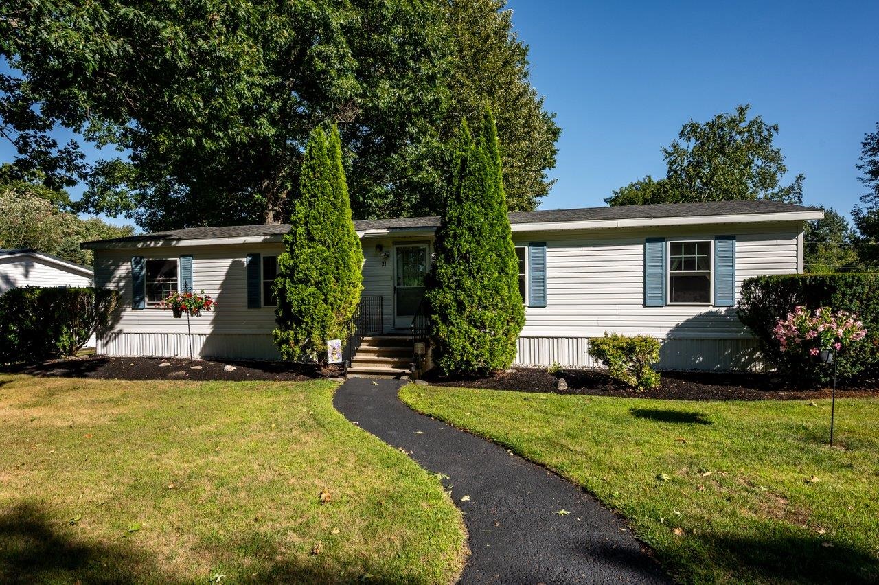21 Oak Drive Property Photo 2