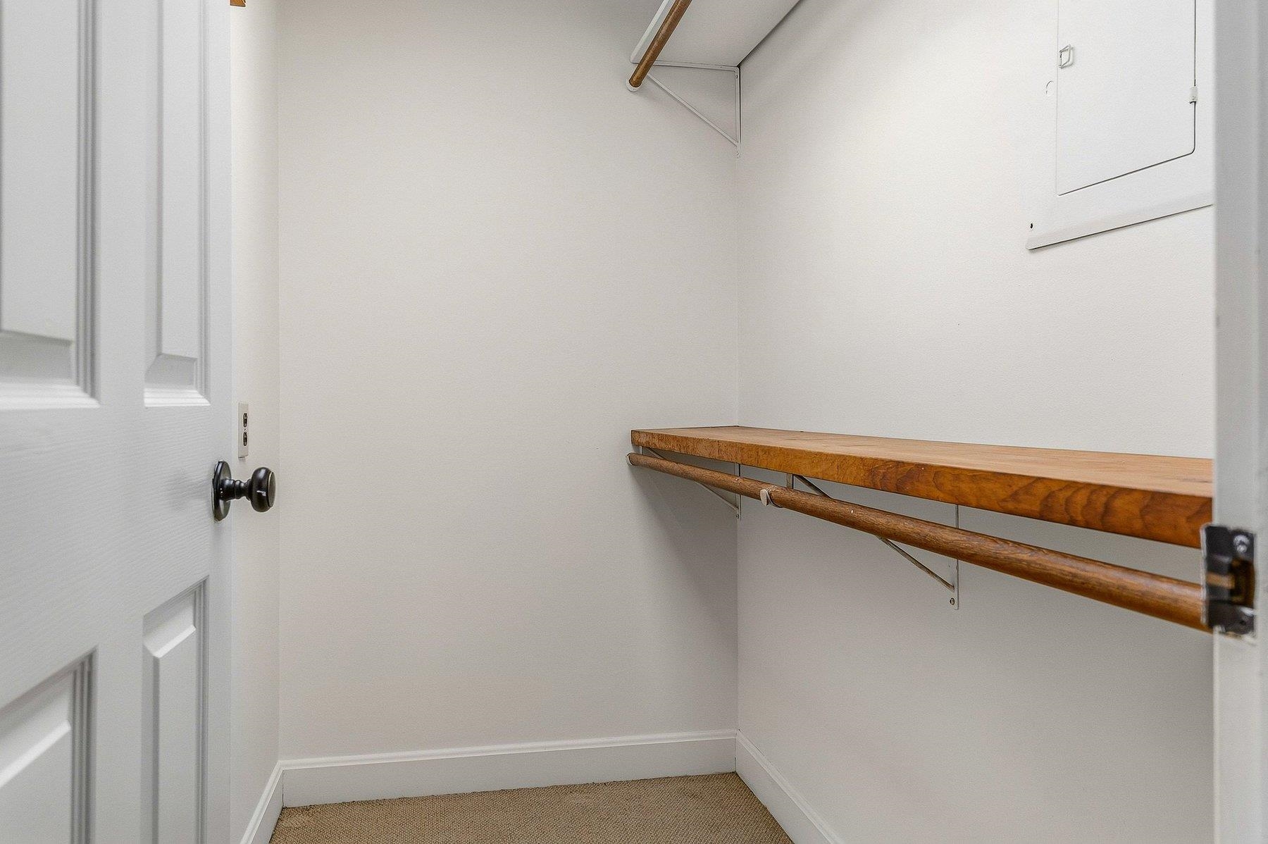 609 State Street Property Photo 26