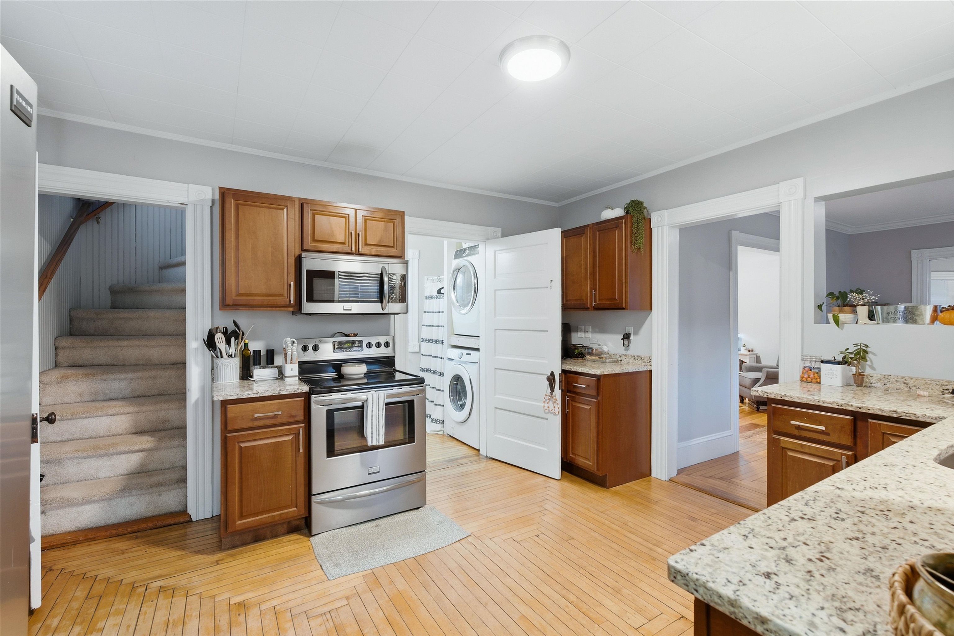 577-581 South Beech Street Property Photo 3