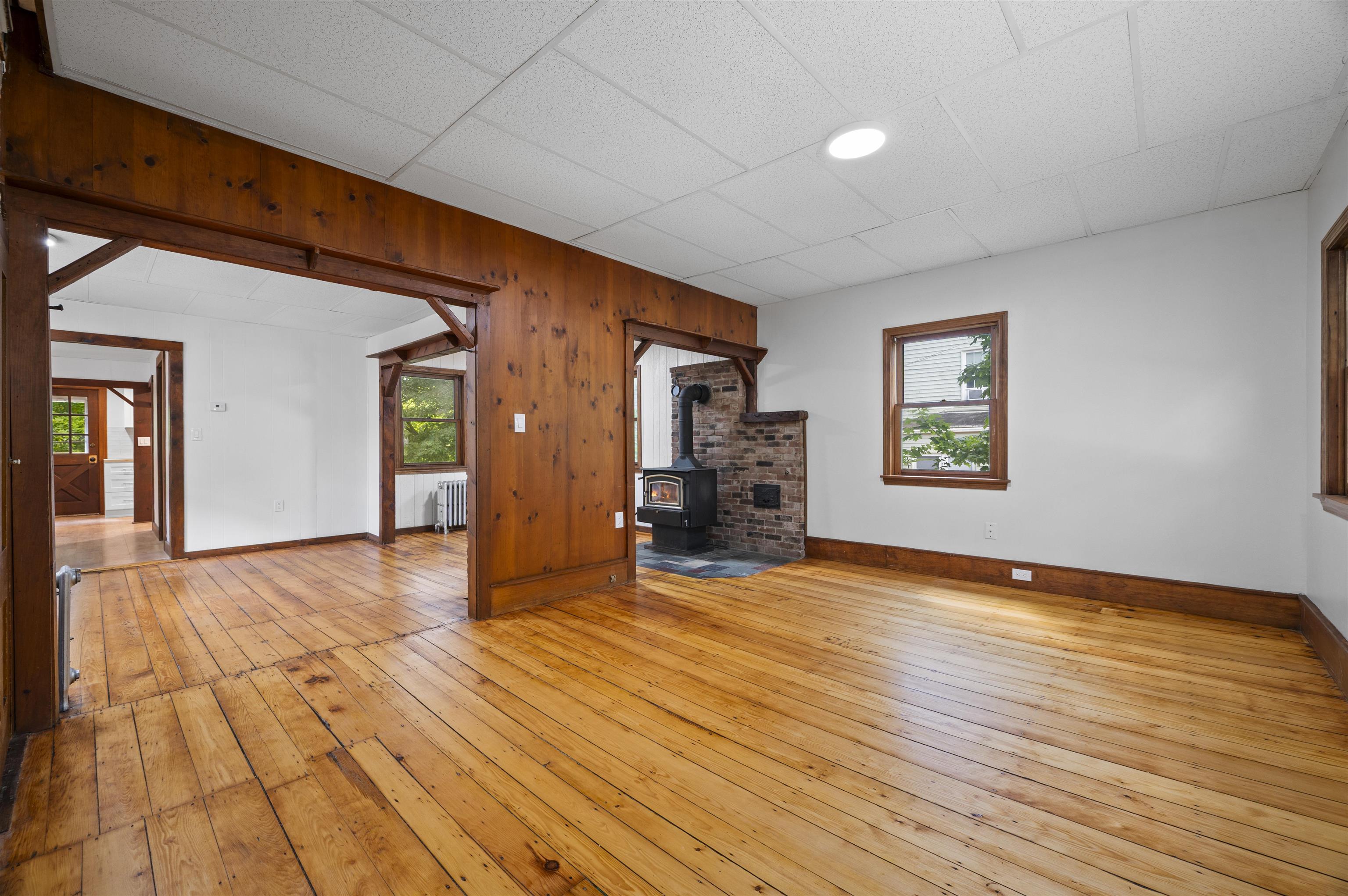 675 Central Street Property Photo 6