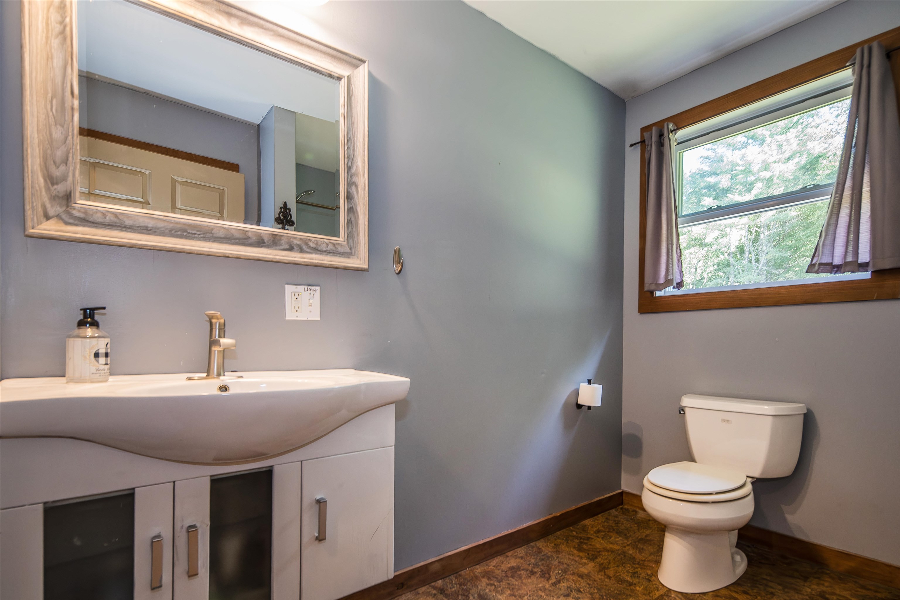 200 Chelsea Lane Property Photo 24