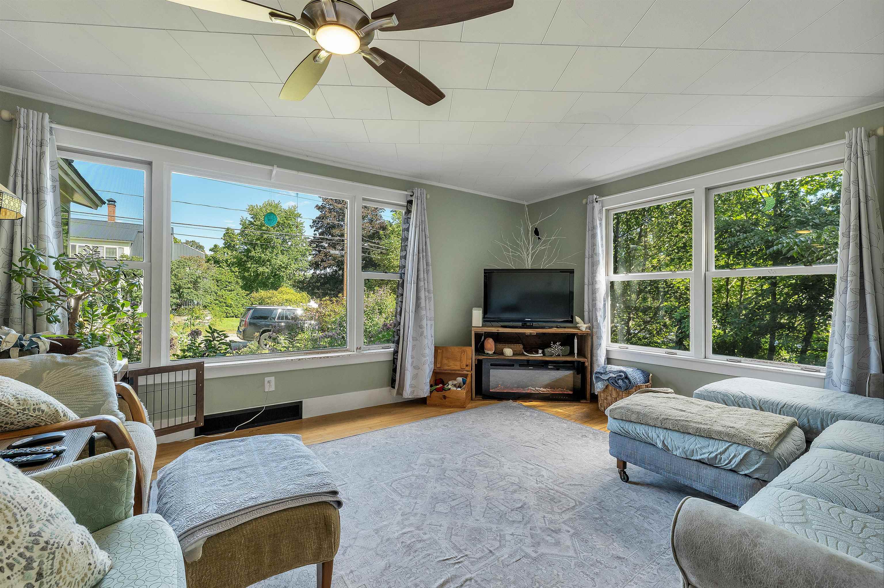 52 Clark Street Property Photo 16