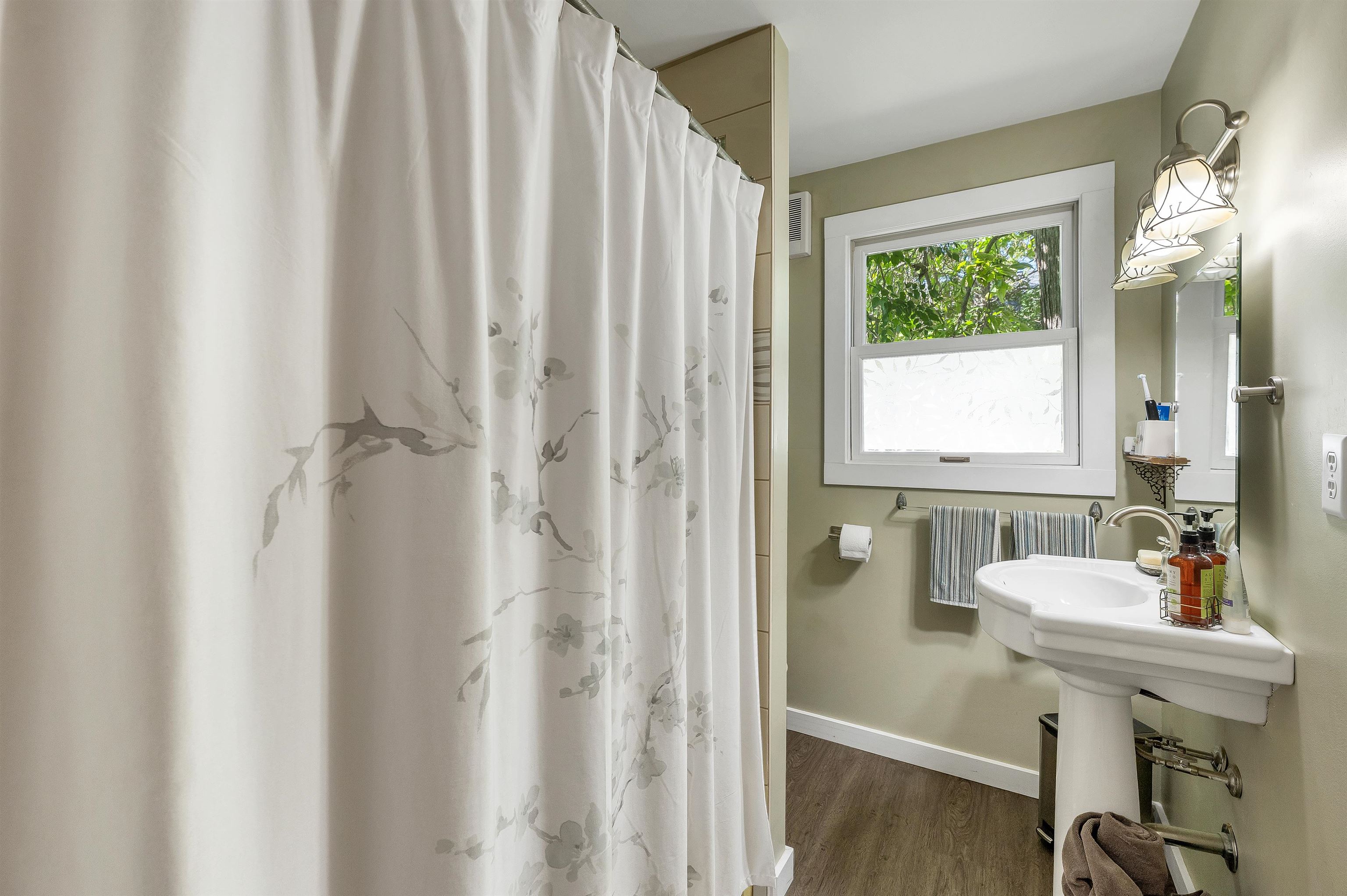 52 Clark Street Property Photo 23