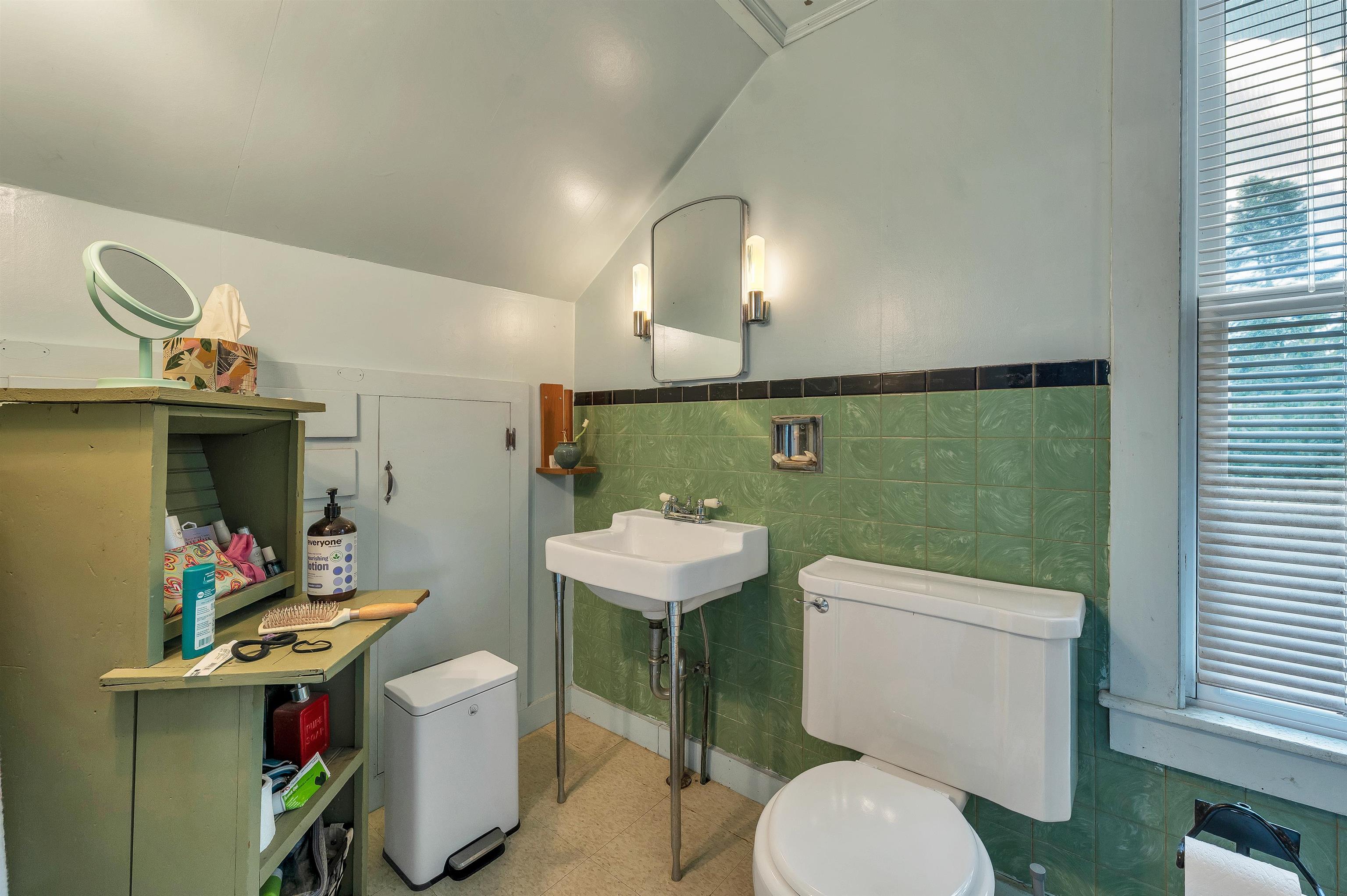 52 Clark Street Property Photo 35