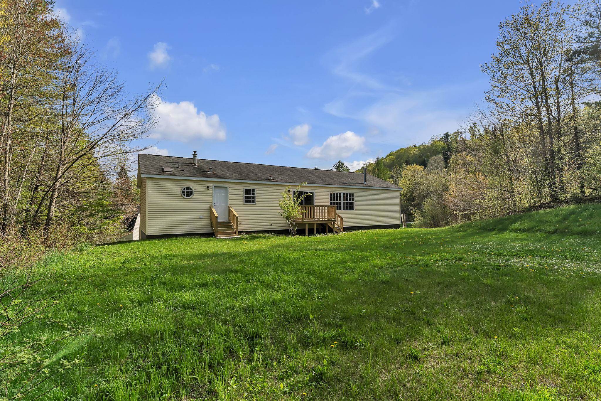 2040 South Walden Road Property Photo 4