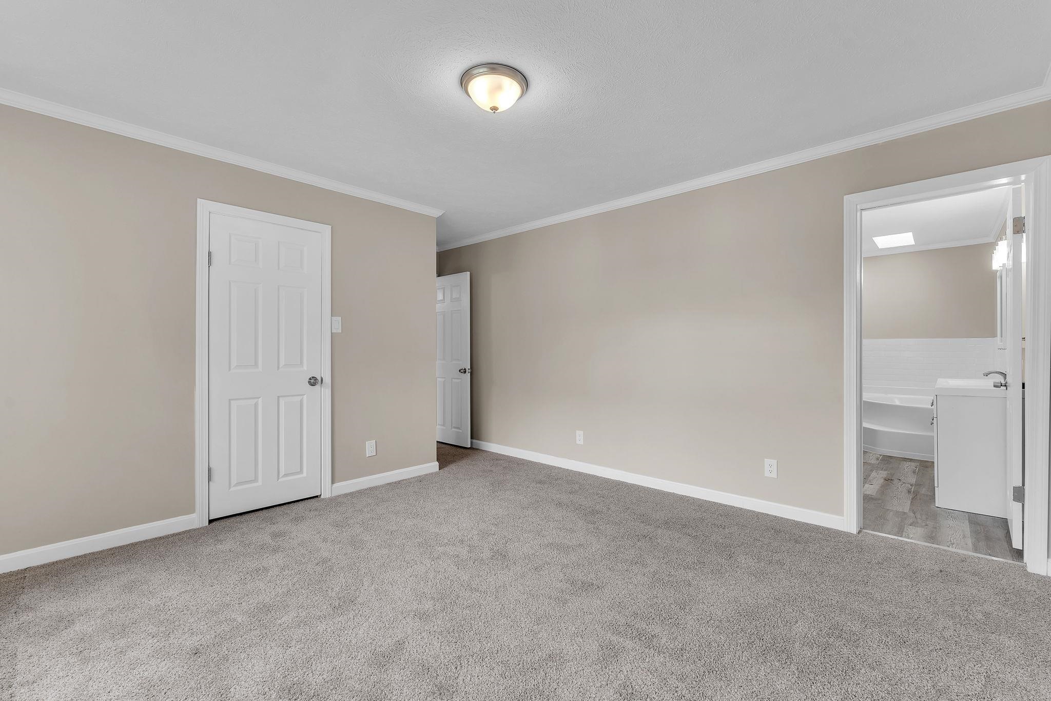 2040 South Walden Road Property Photo 10