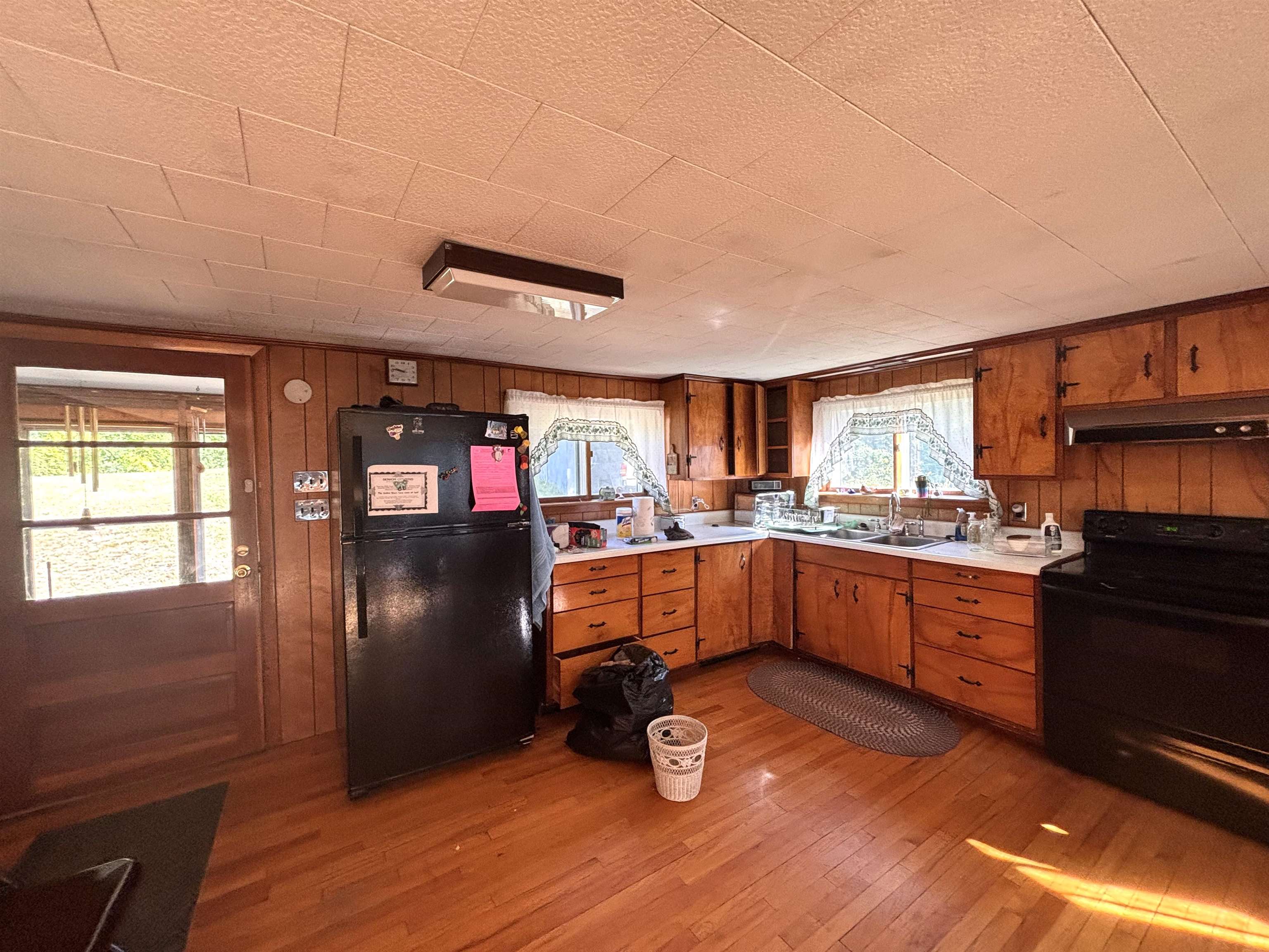 559 Flaghole Road Property Photo 4