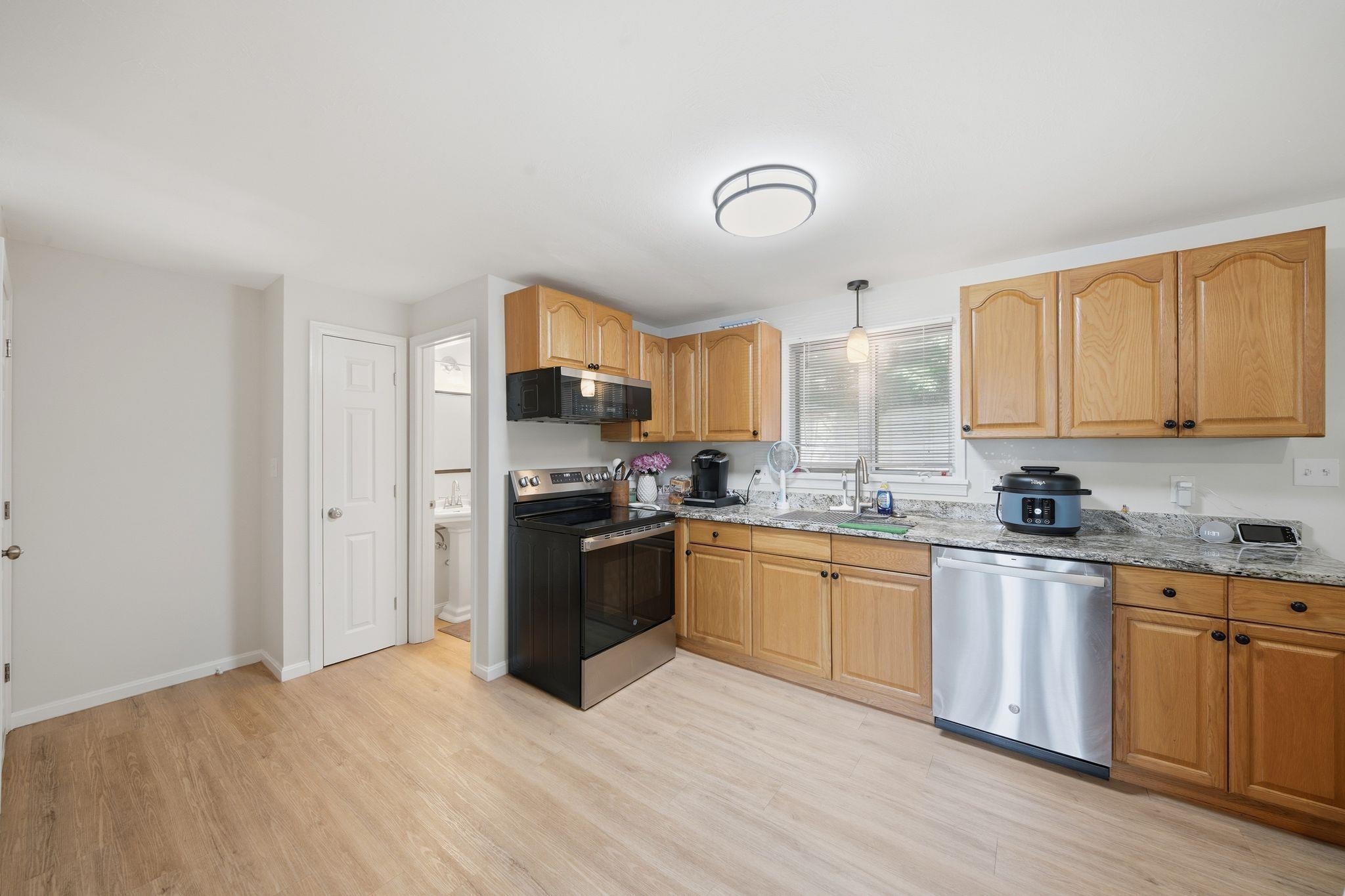 37-39 Intervale Street Property Photo 31