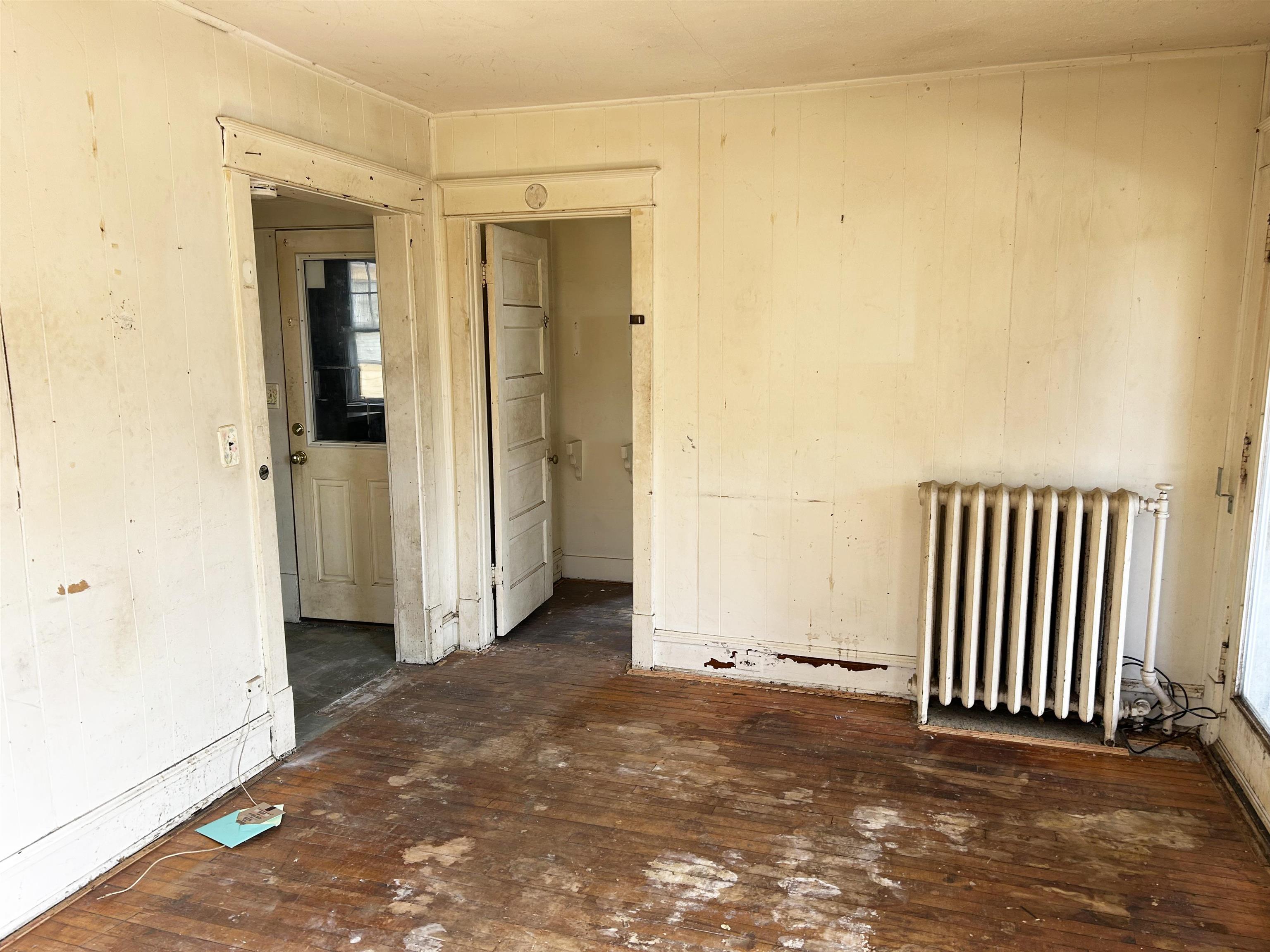 18 Strong Street Property Photo 8