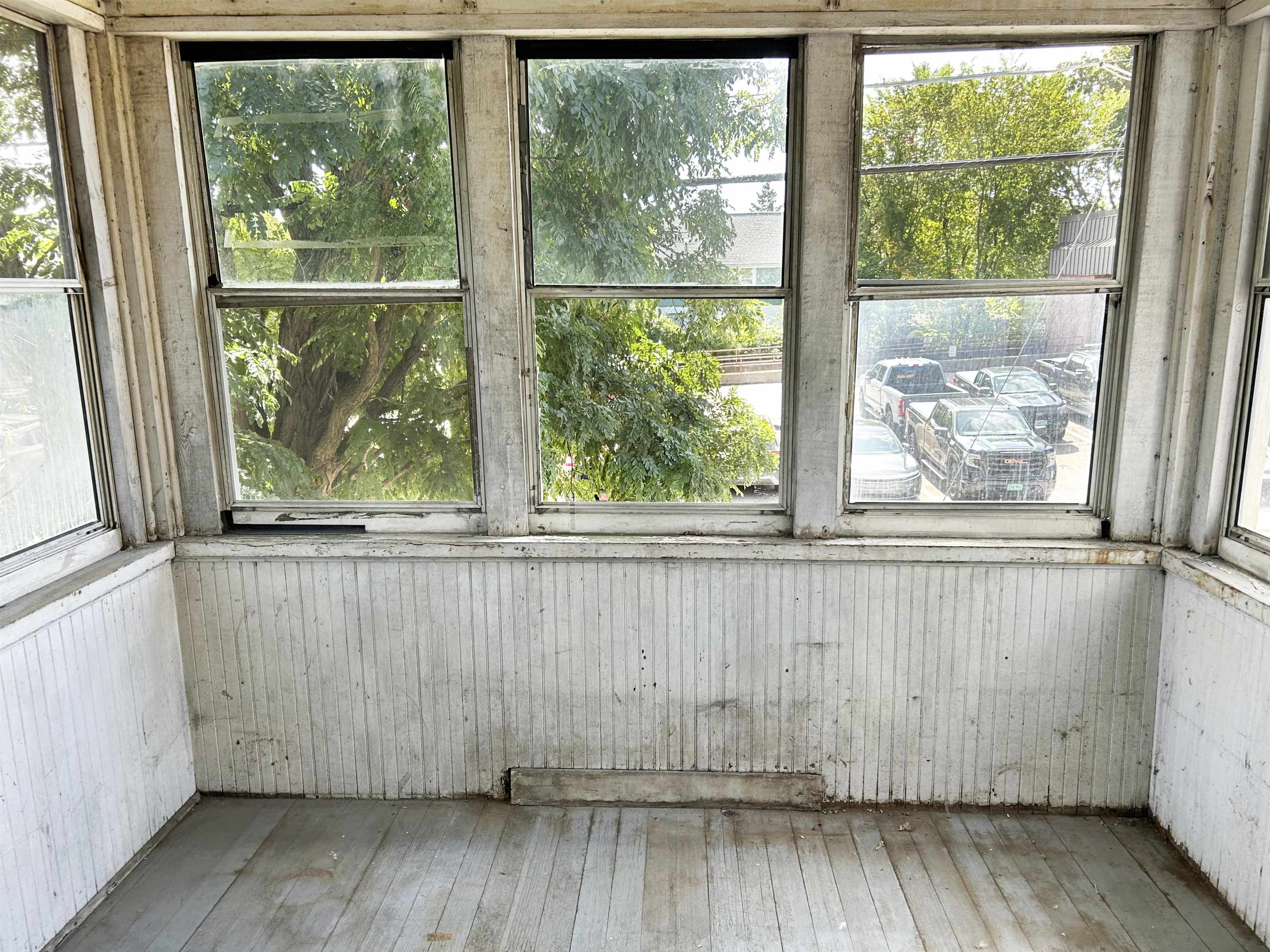 18 Strong Street Property Photo 11