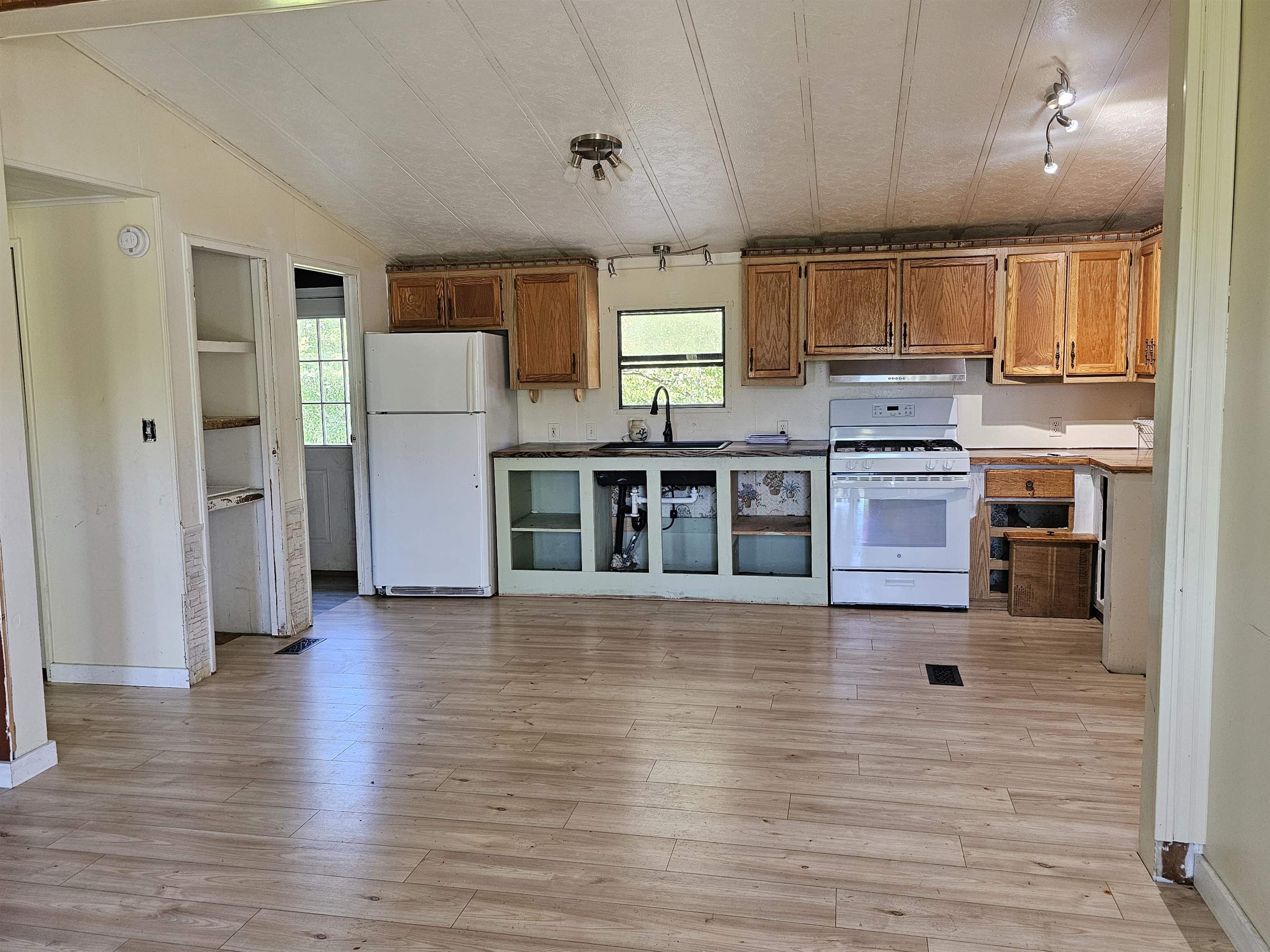 4838 Monkton Road Property Photo 12