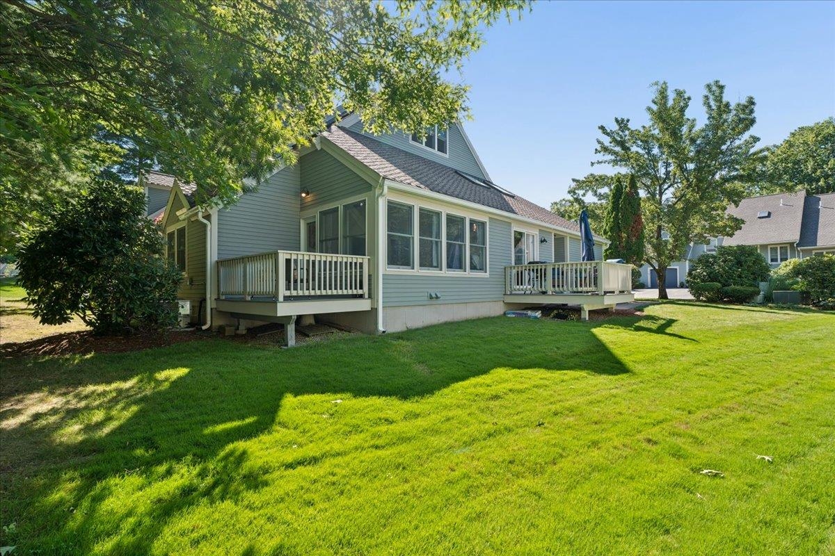 114 Hawthorne Village Road Property Photo 2