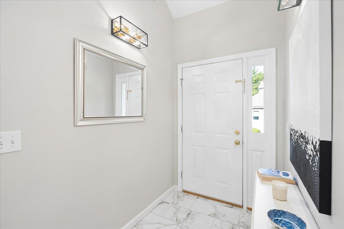 114 Hawthorne Village Road Property Photo 10