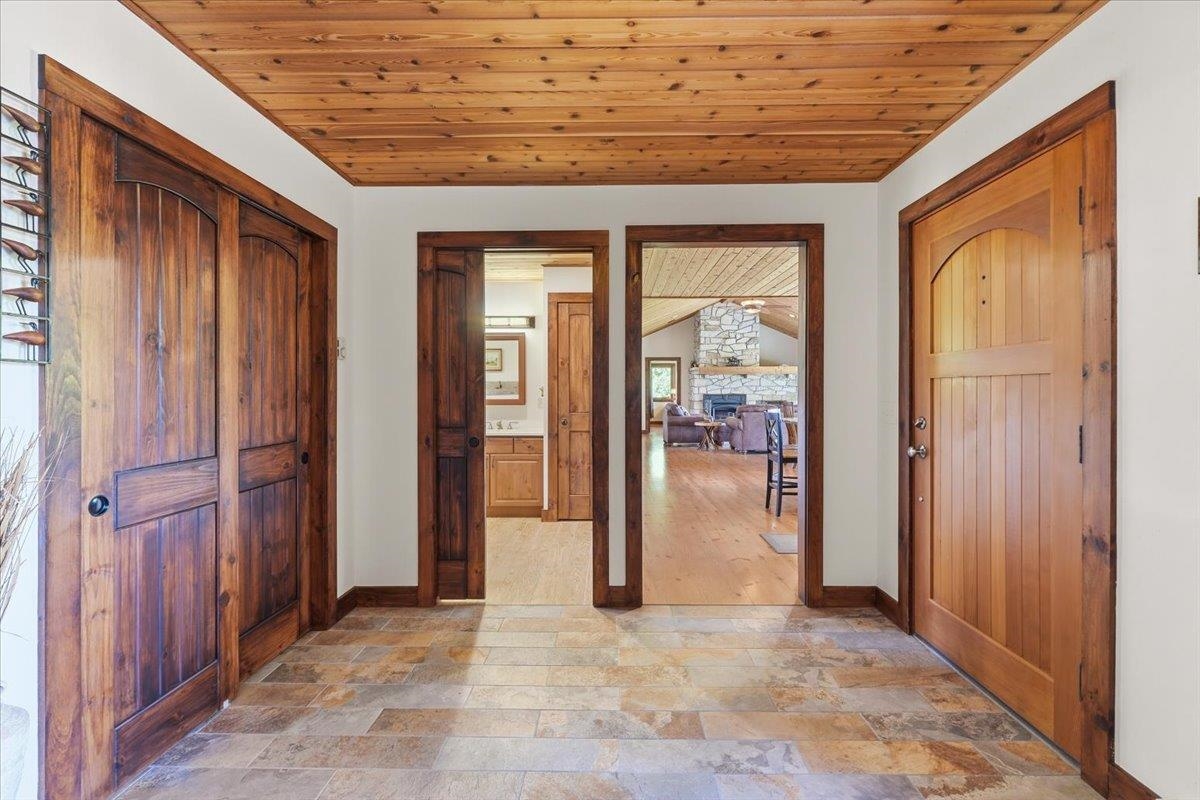 1099 E Shore Road Property Photo 7