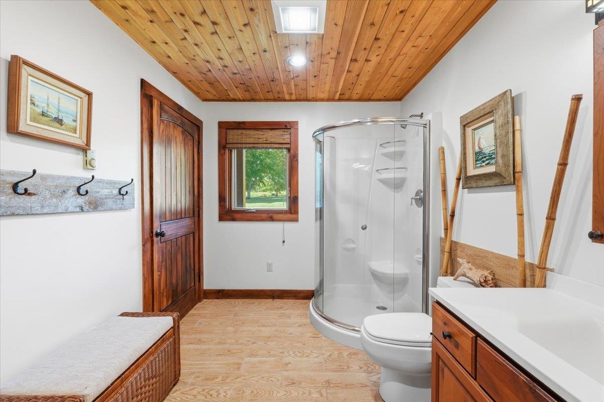 1099 E Shore Road Property Photo 9