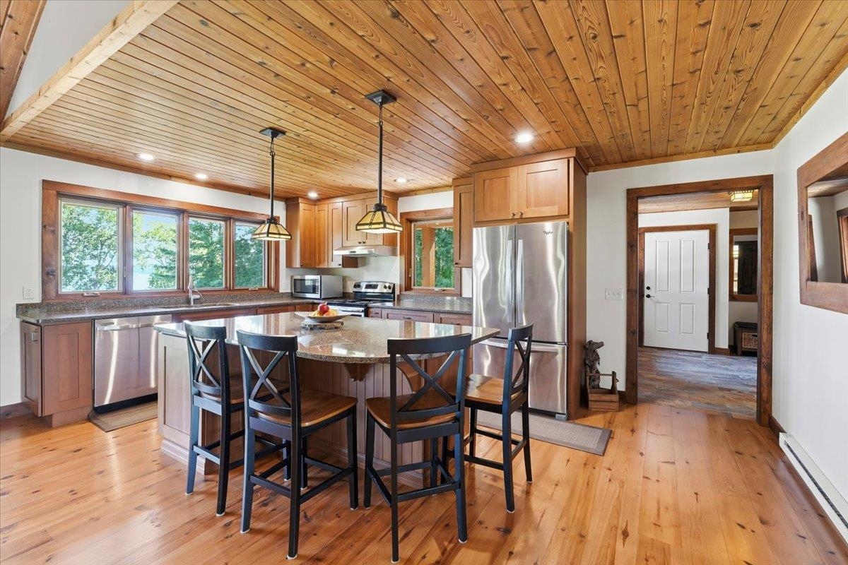 1099 E Shore Road Property Photo 11