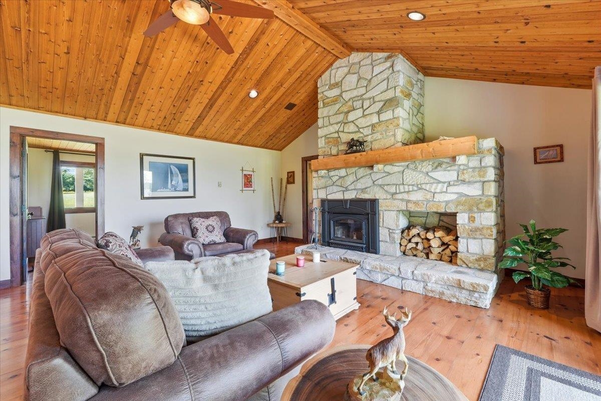 1099 E Shore Road Property Photo 18