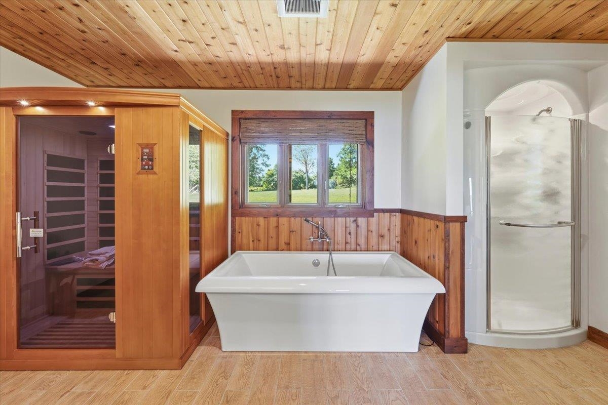 1099 E Shore Road Property Photo 25