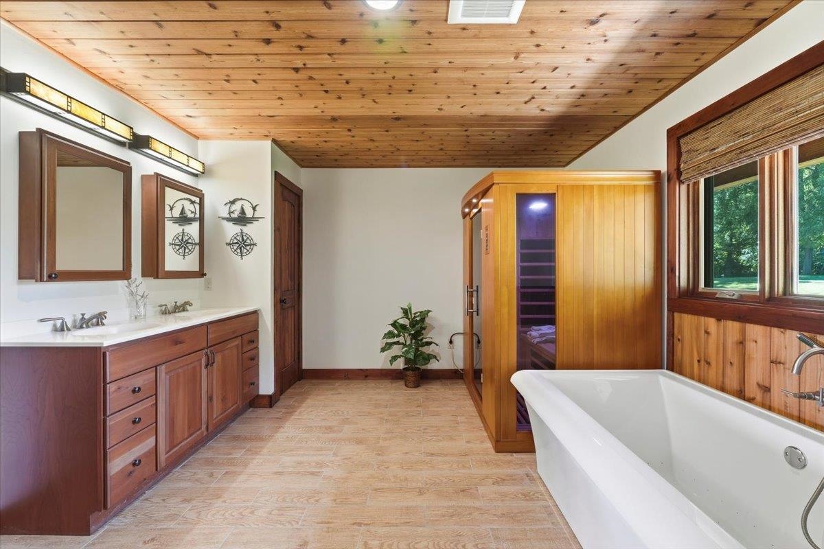 1099 E Shore Road Property Photo 26