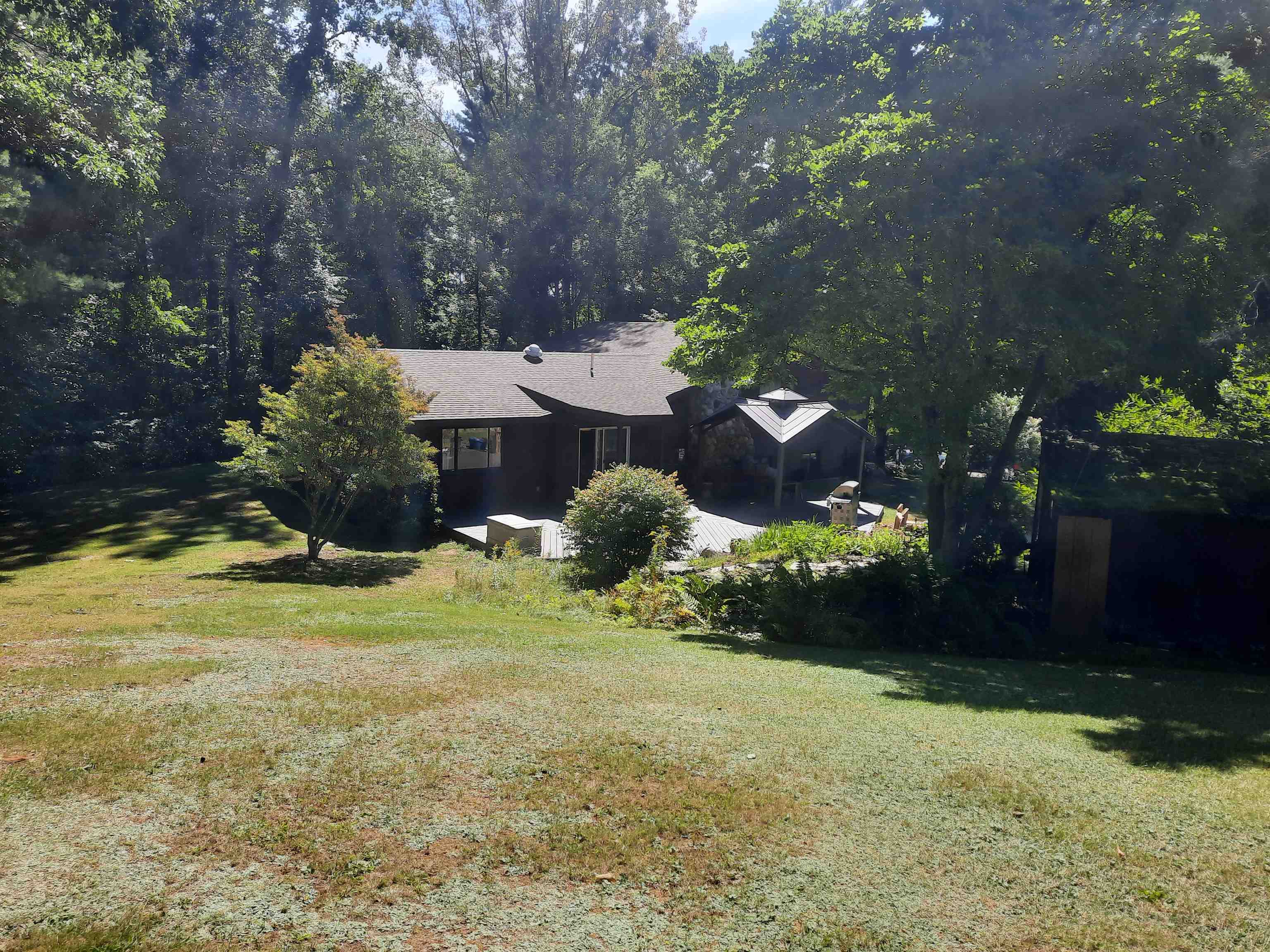 393 Sullivan Street Property Photo 2