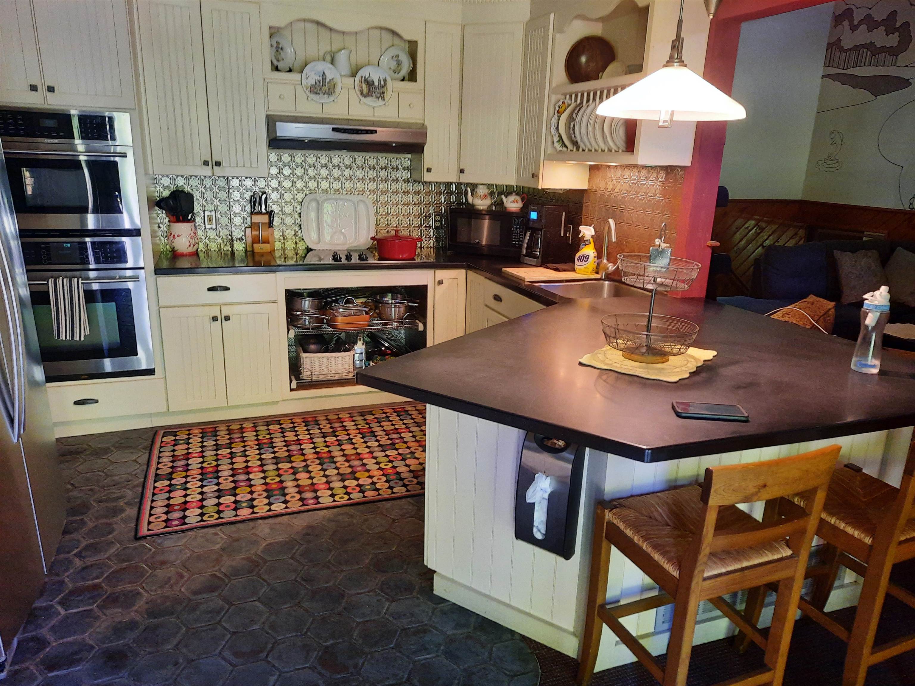 393 Sullivan Street Property Photo 15
