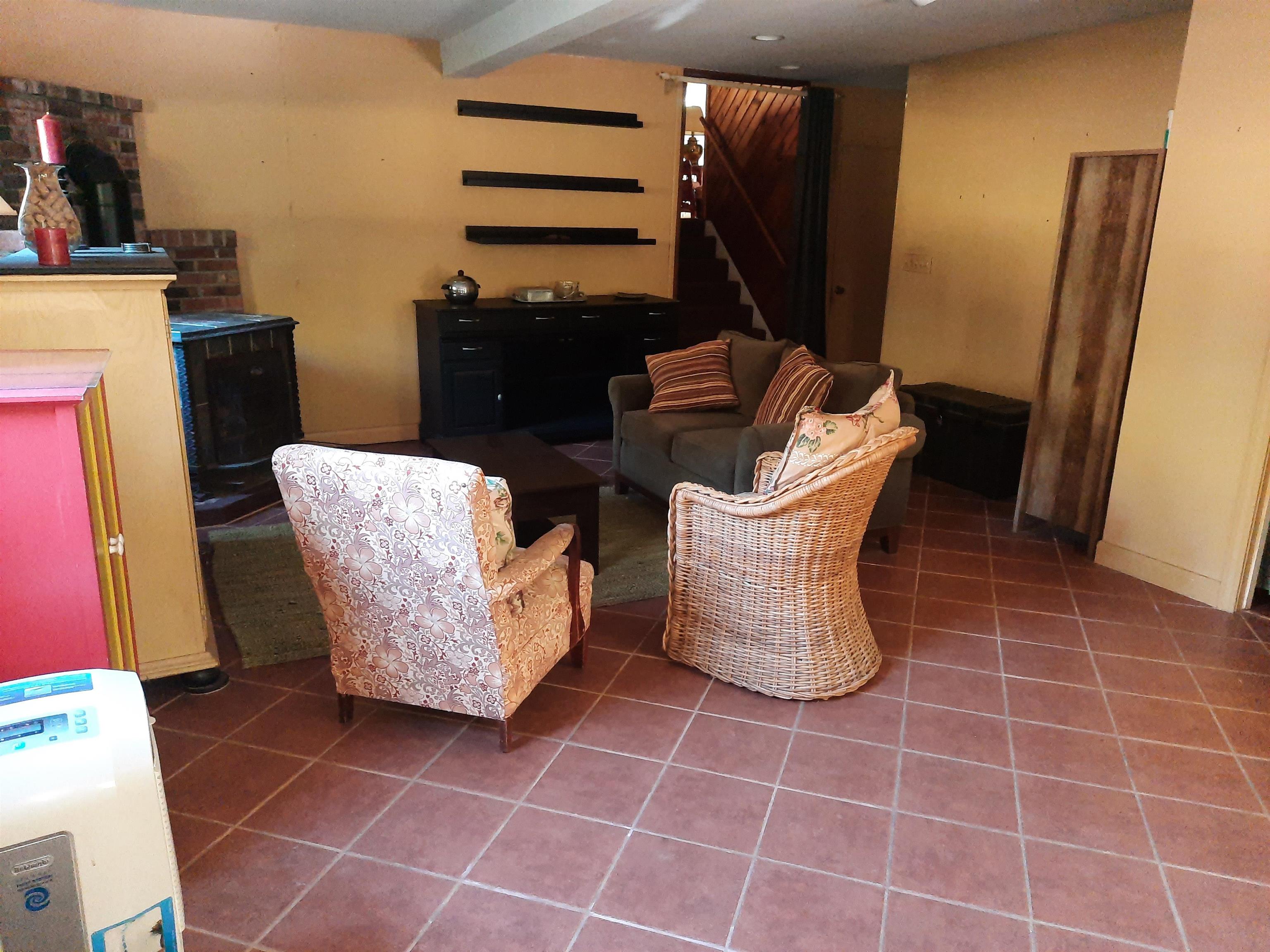 393 Sullivan Street Property Photo 21