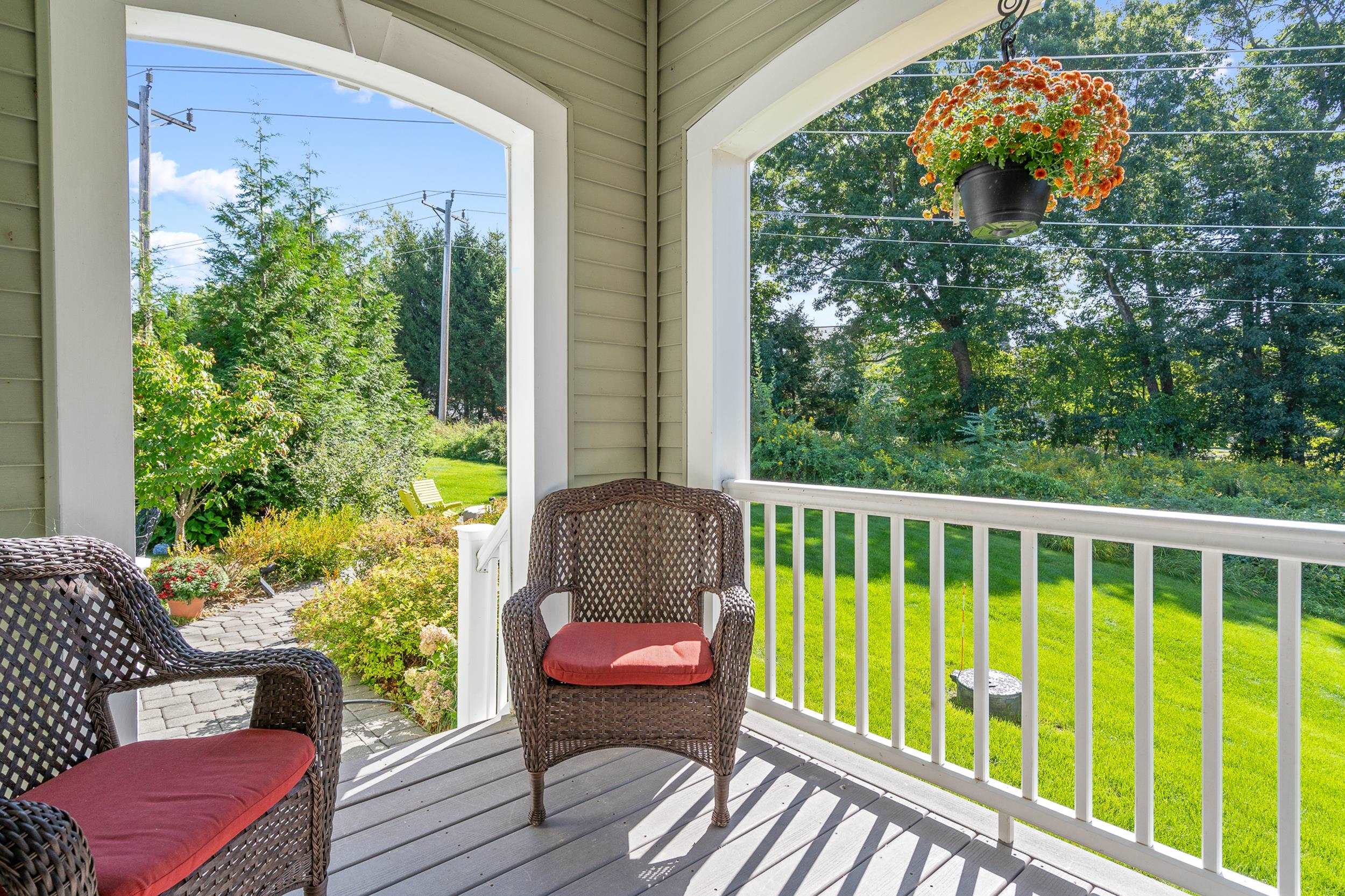 10 Blossom Lane Property Photo 6