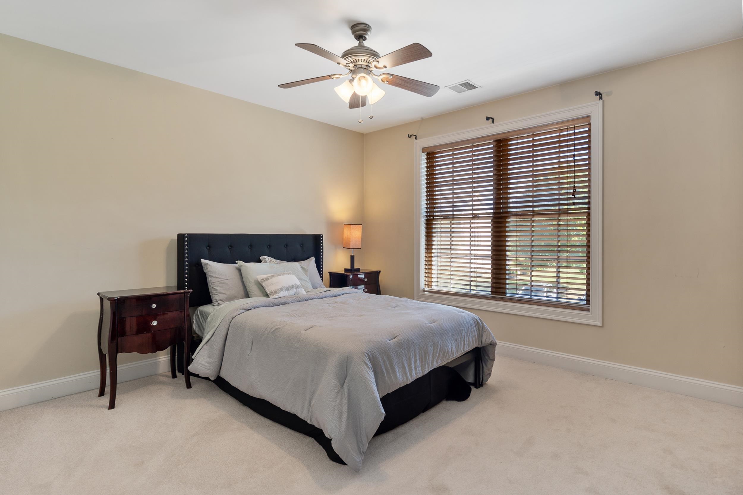 10 Blossom Lane Property Photo 36