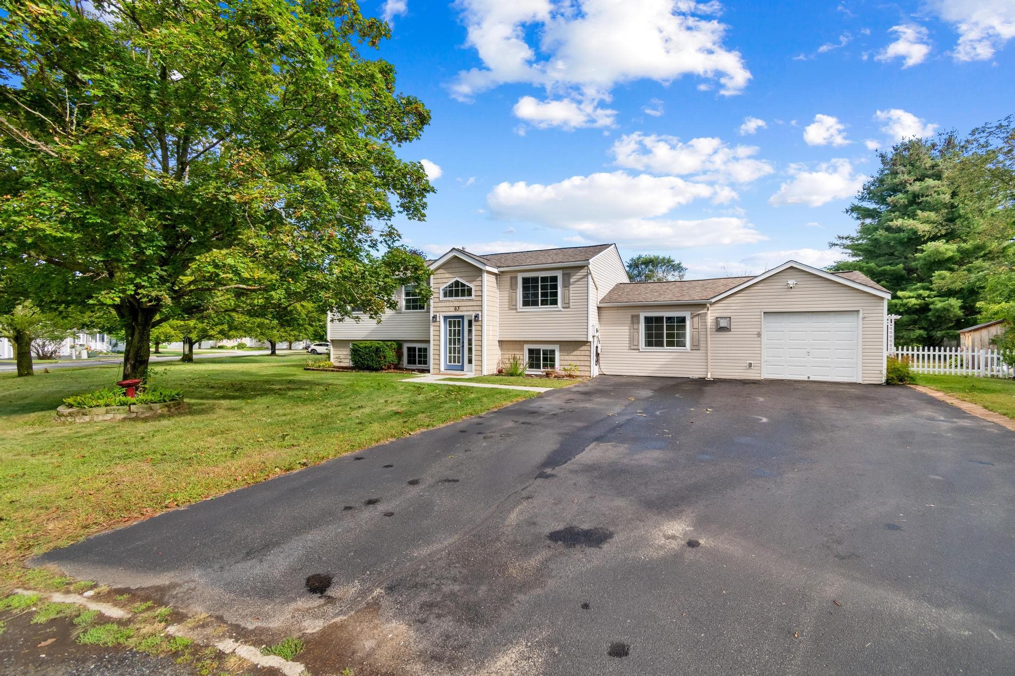 63 Andrea Lane Property Photo 31