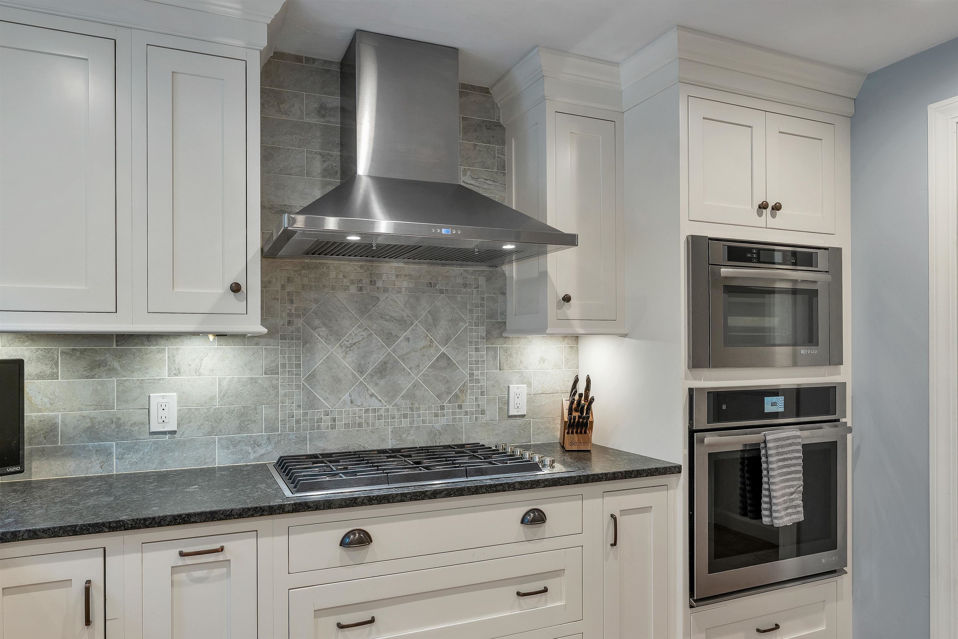 27 Oakmont Drive Property Photo 17