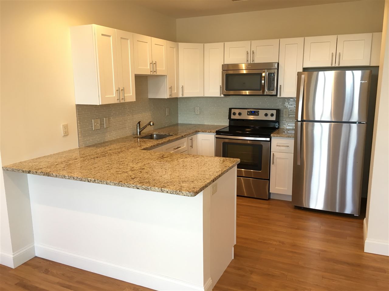 875 Elm Street Property Photo 12