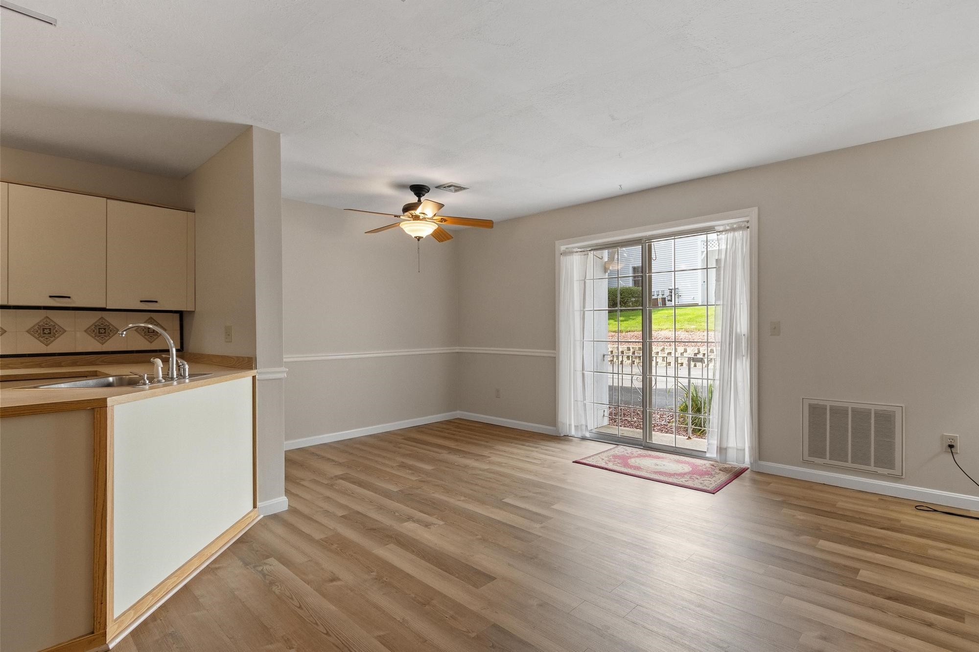 28 James Street Property Photo 10