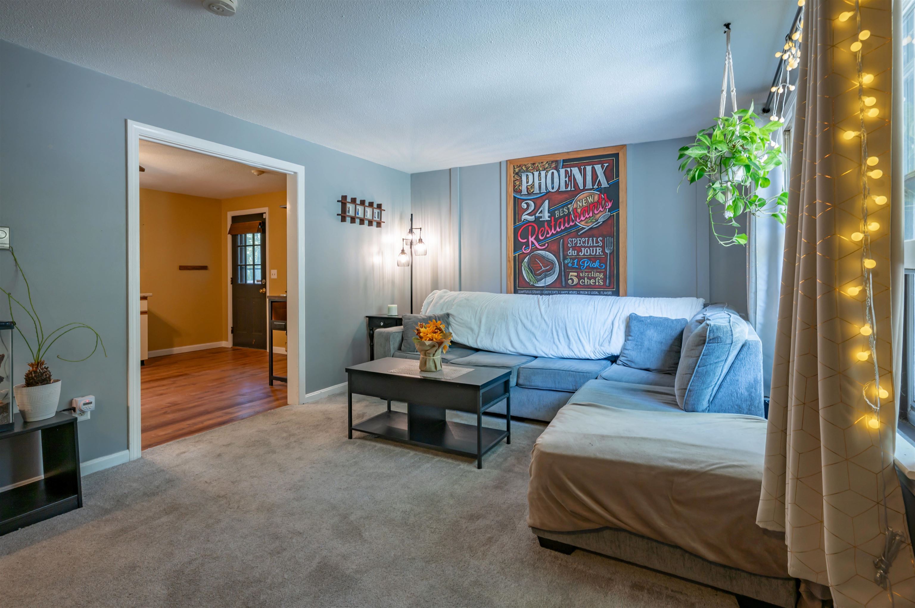 7 Midridge Circle Property Photo 3