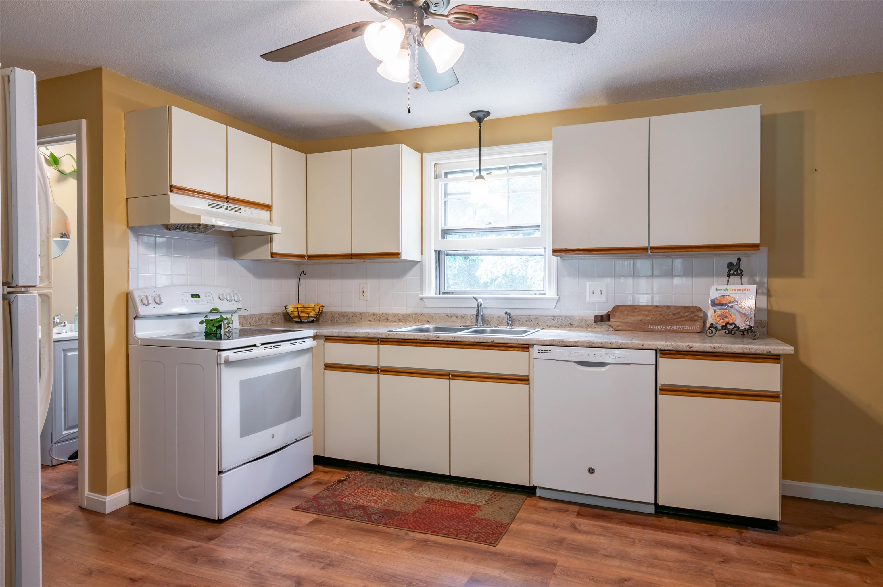 7 Midridge Circle Property Photo 16