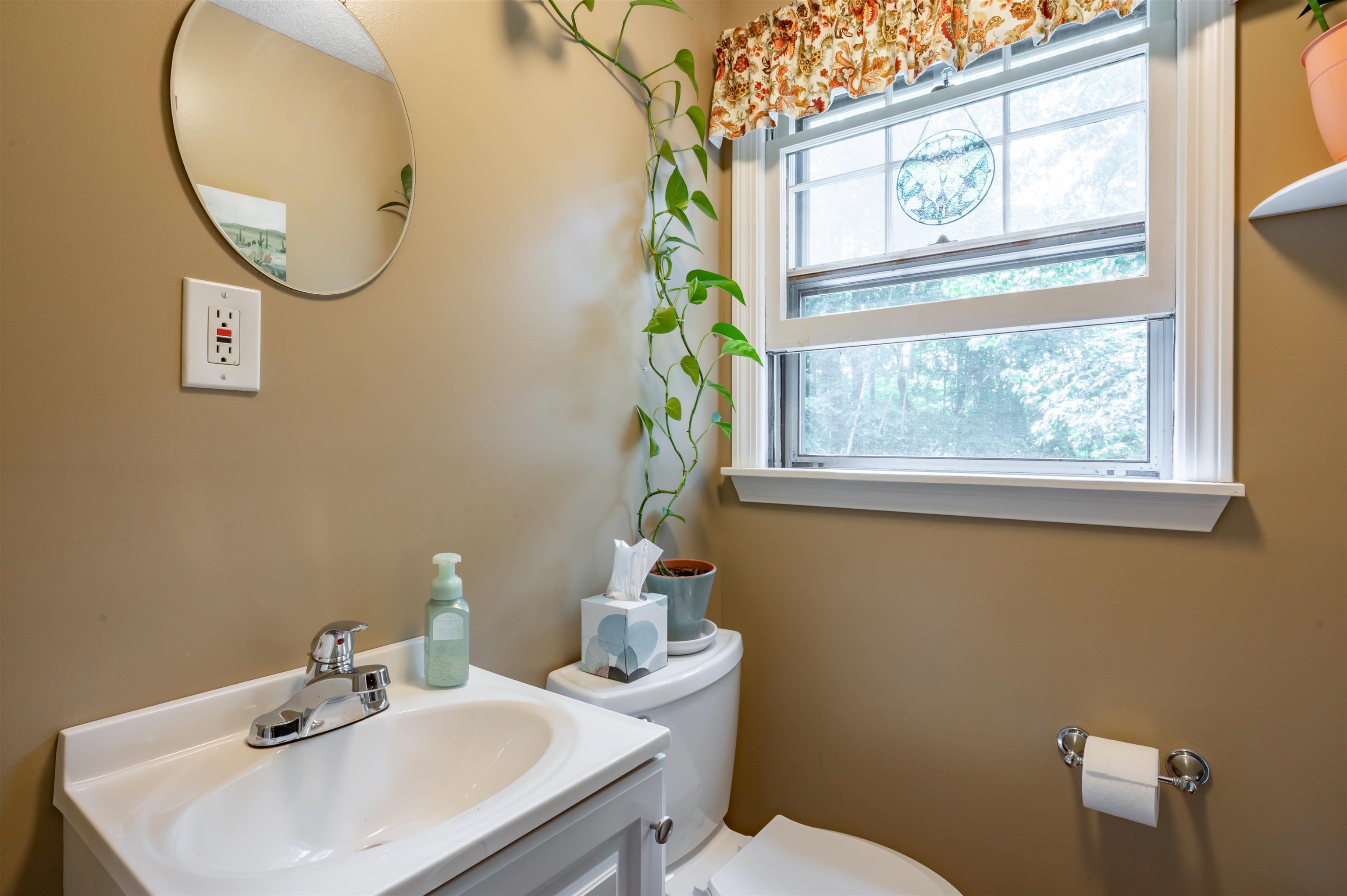 7 Midridge Circle Property Photo 17