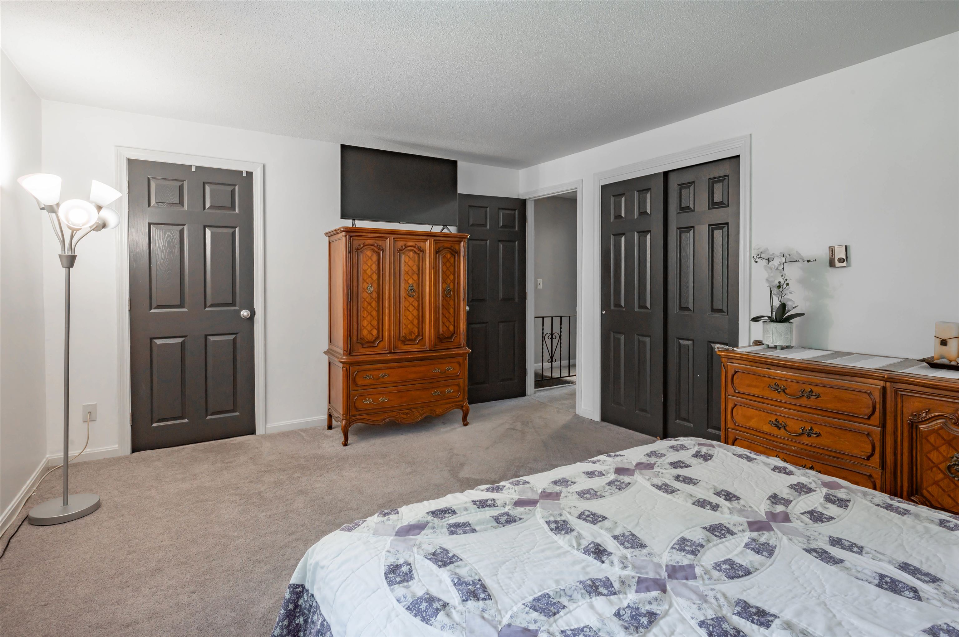 7 Midridge Circle Property Photo 21