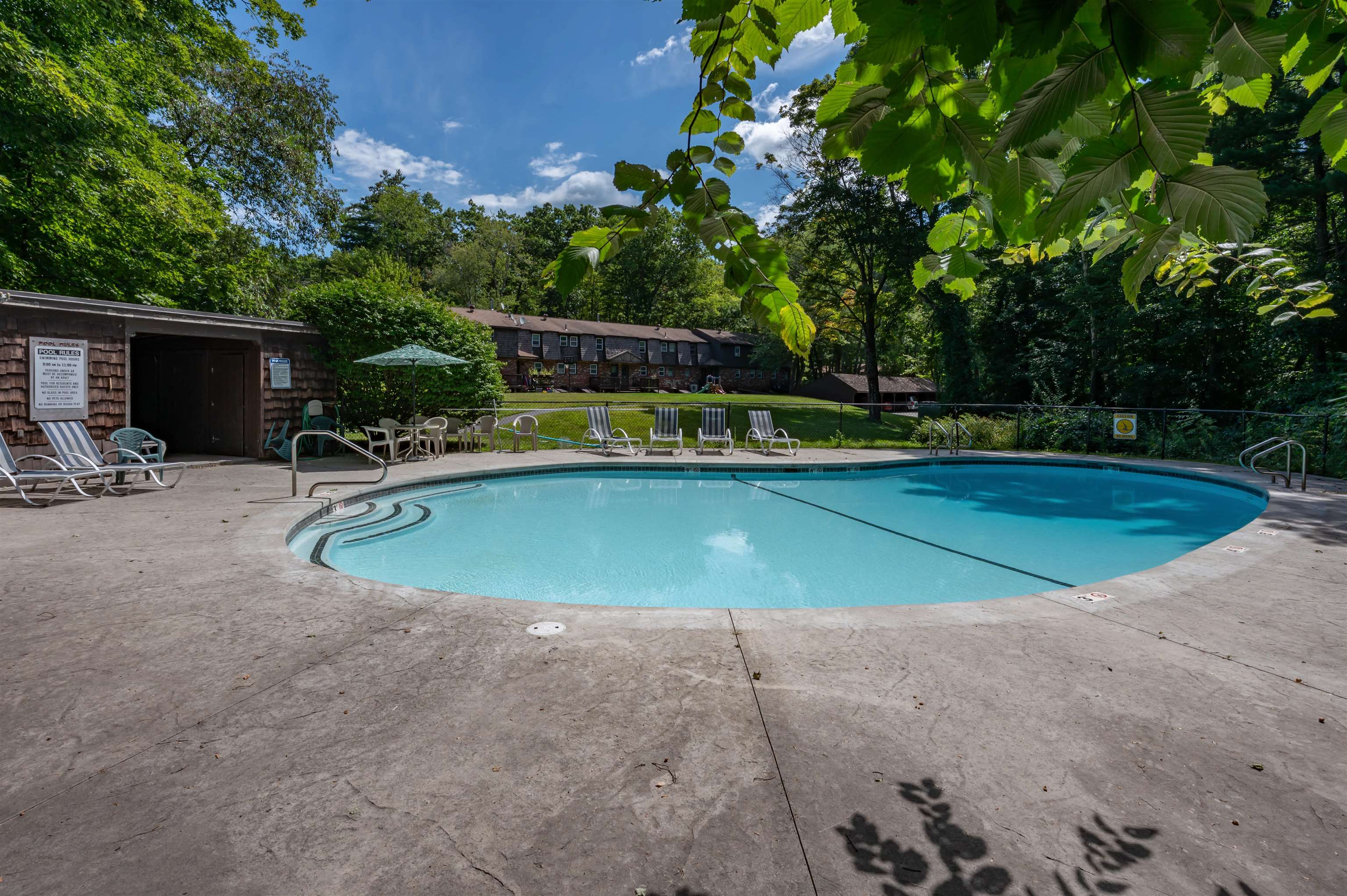 7 Midridge Circle Property Photo 38