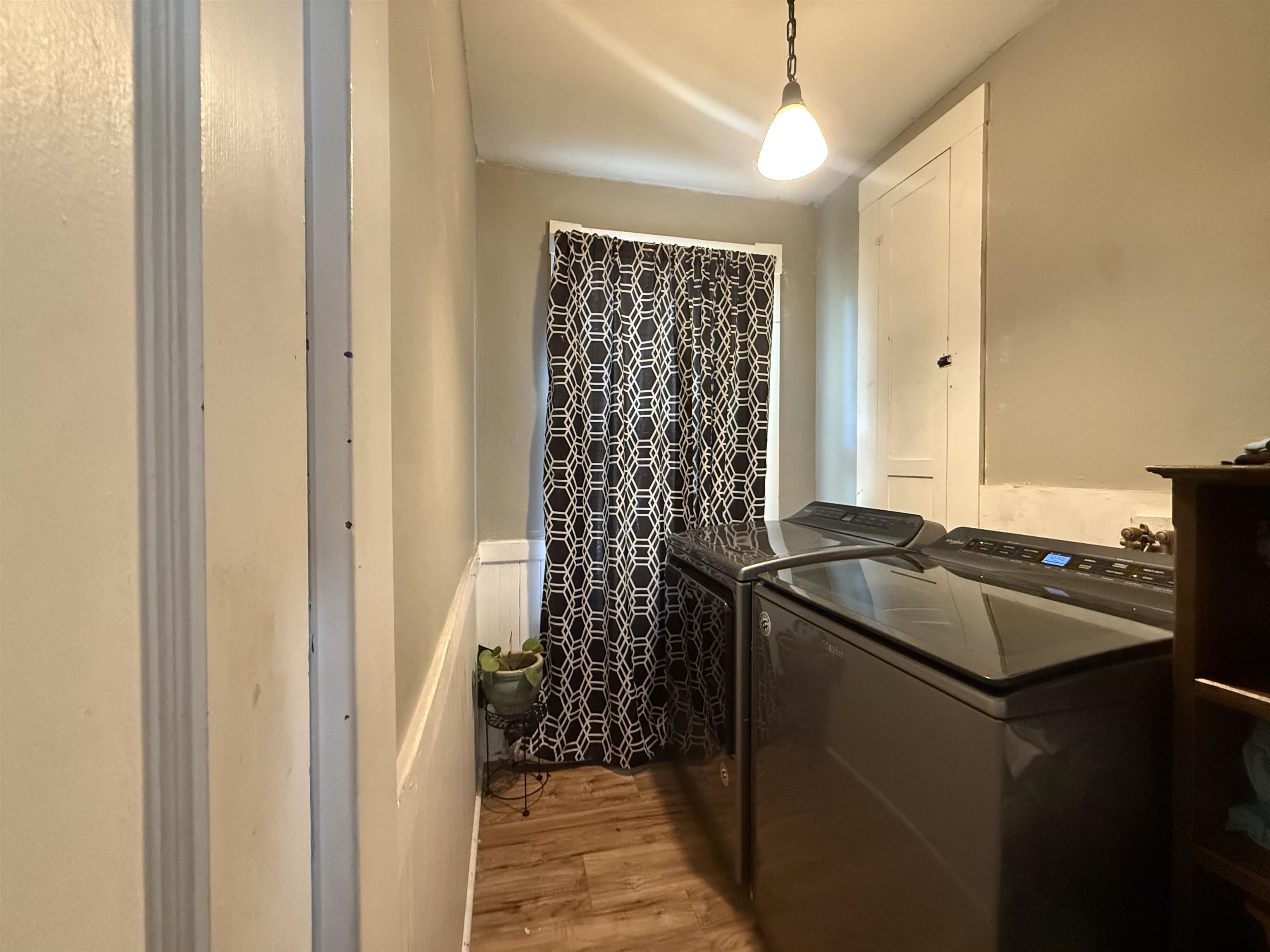 670 Central Street Property Photo 18