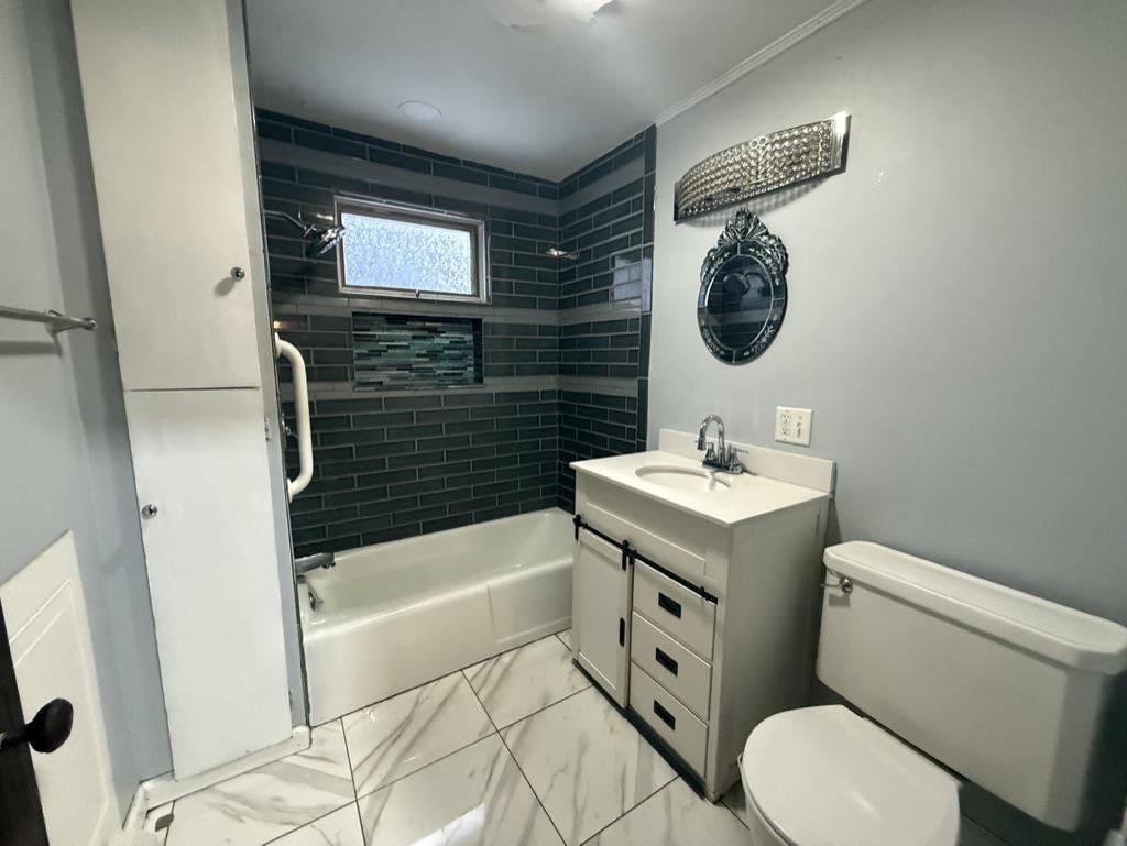 670 Central Street Property Photo 34