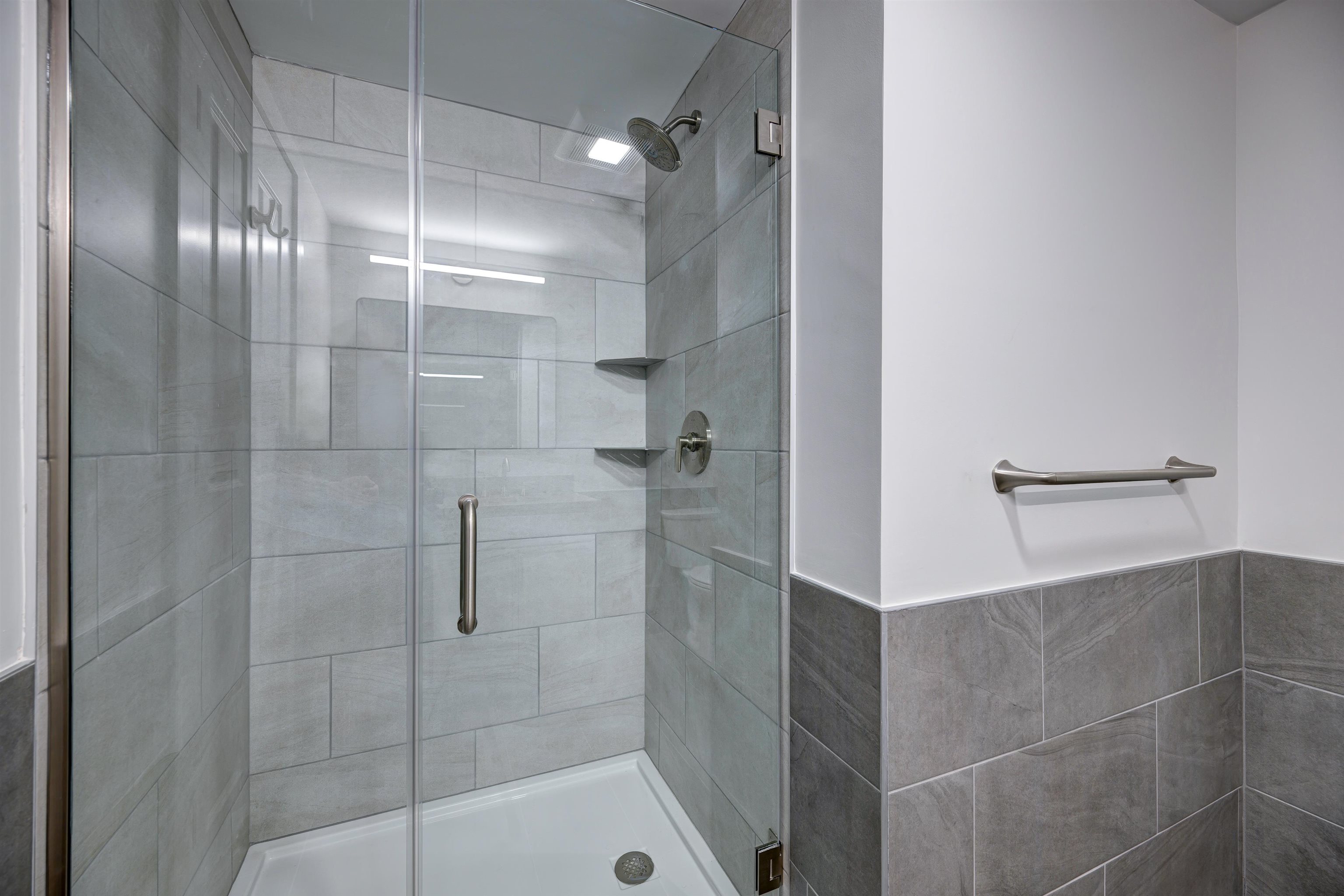 2059 Lafayette Road Property Photo 21