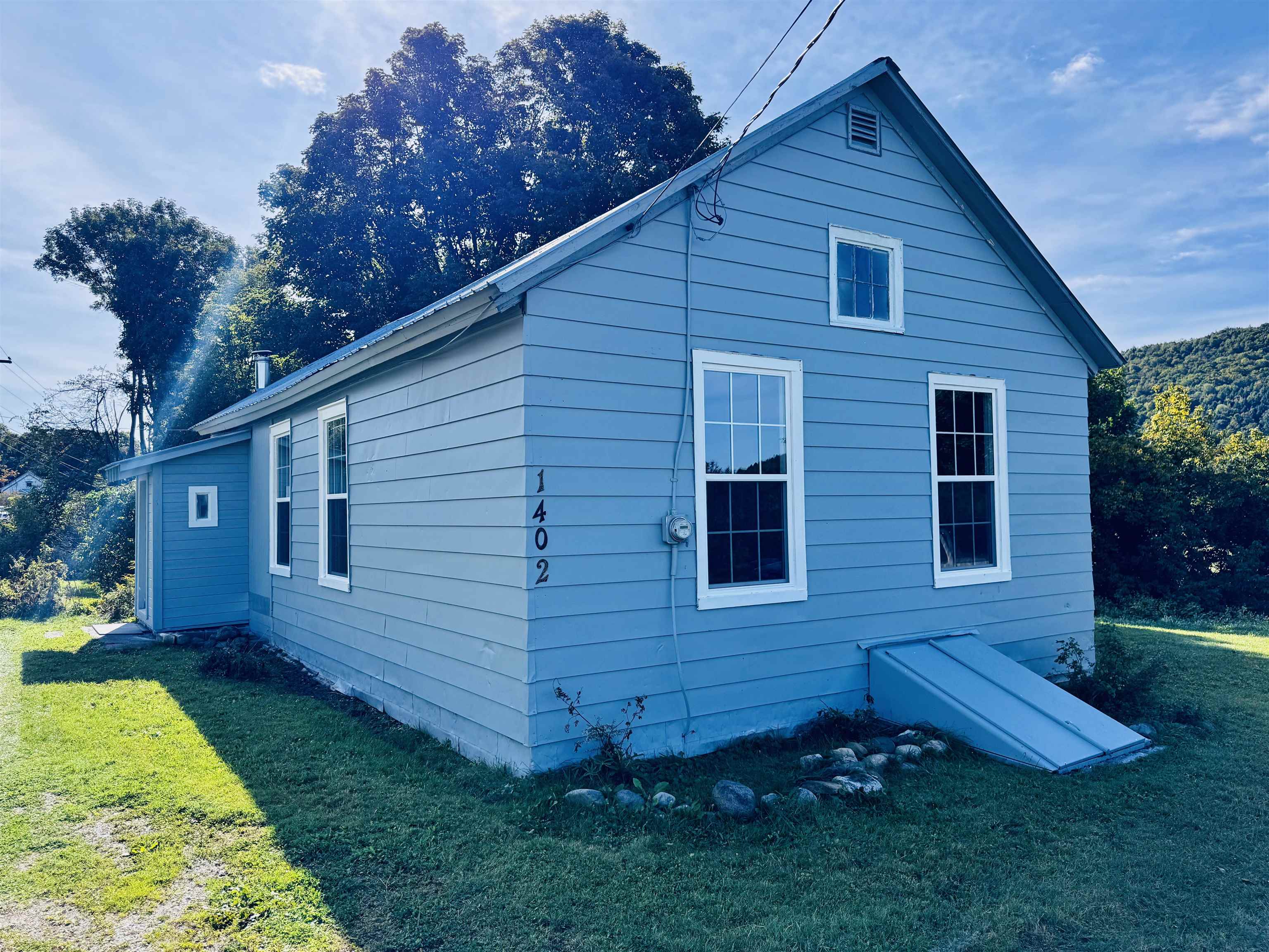 1402 Montgomery Road Property Photo 4