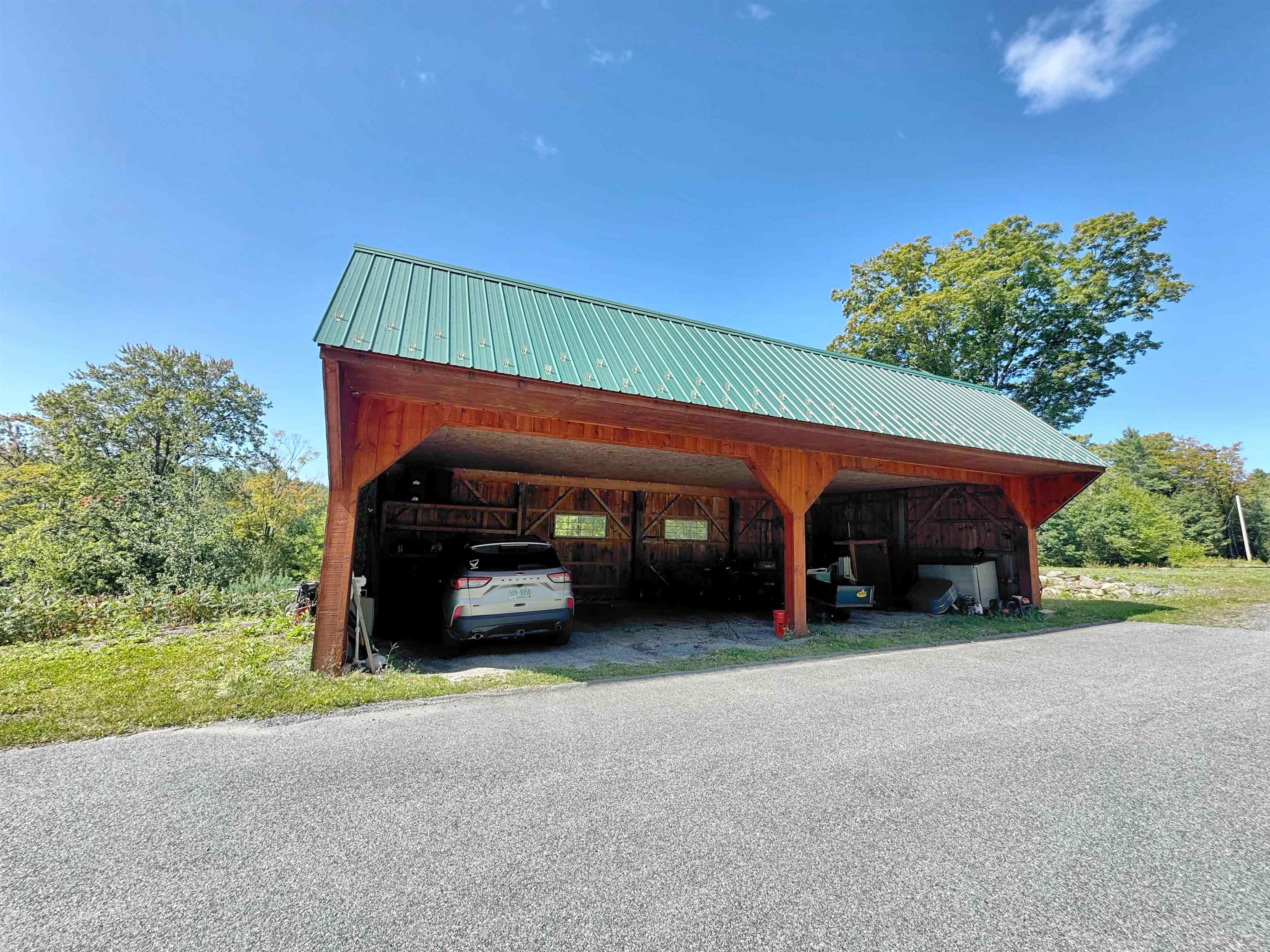 607 Charlestown Road Property Photo 4