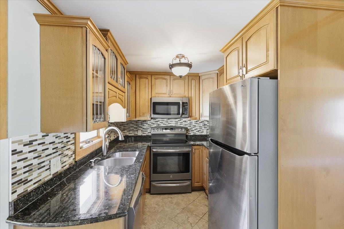 18 Crescent Avenue Property Photo 5