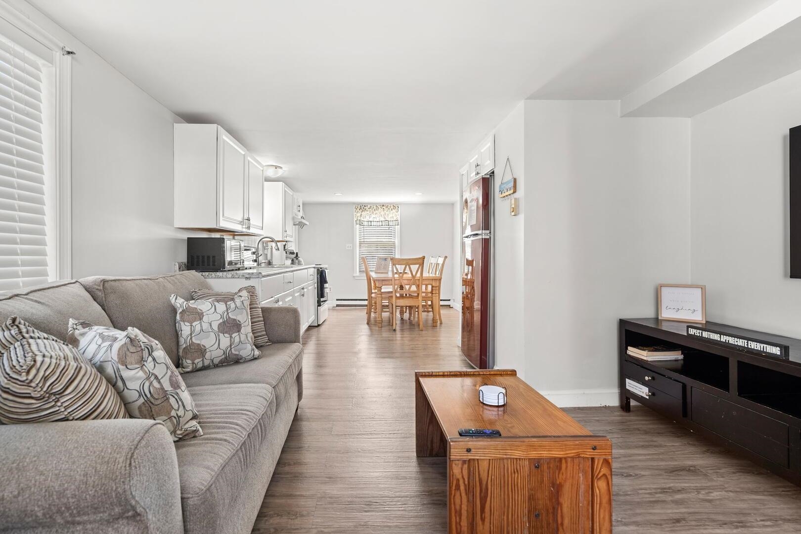 8 Commonwealth Avenue Property Photo 1
