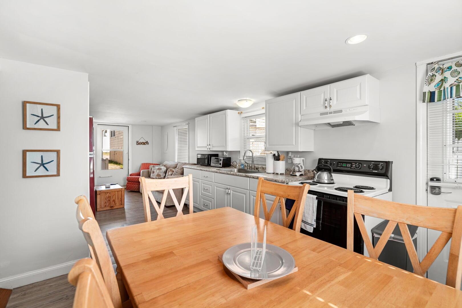 8 Commonwealth Avenue Property Photo 5