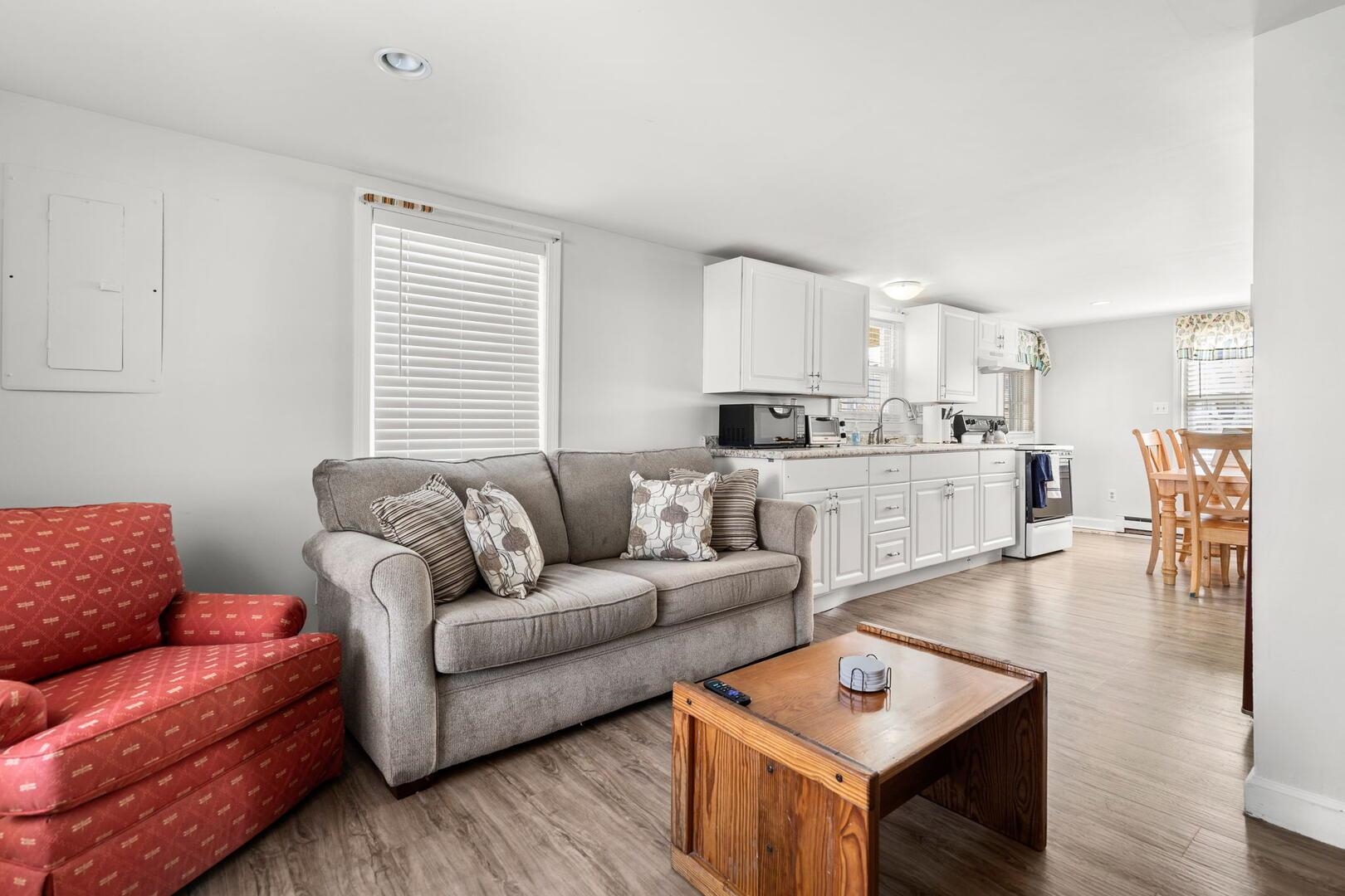 8 Commonwealth Avenue Property Photo 6