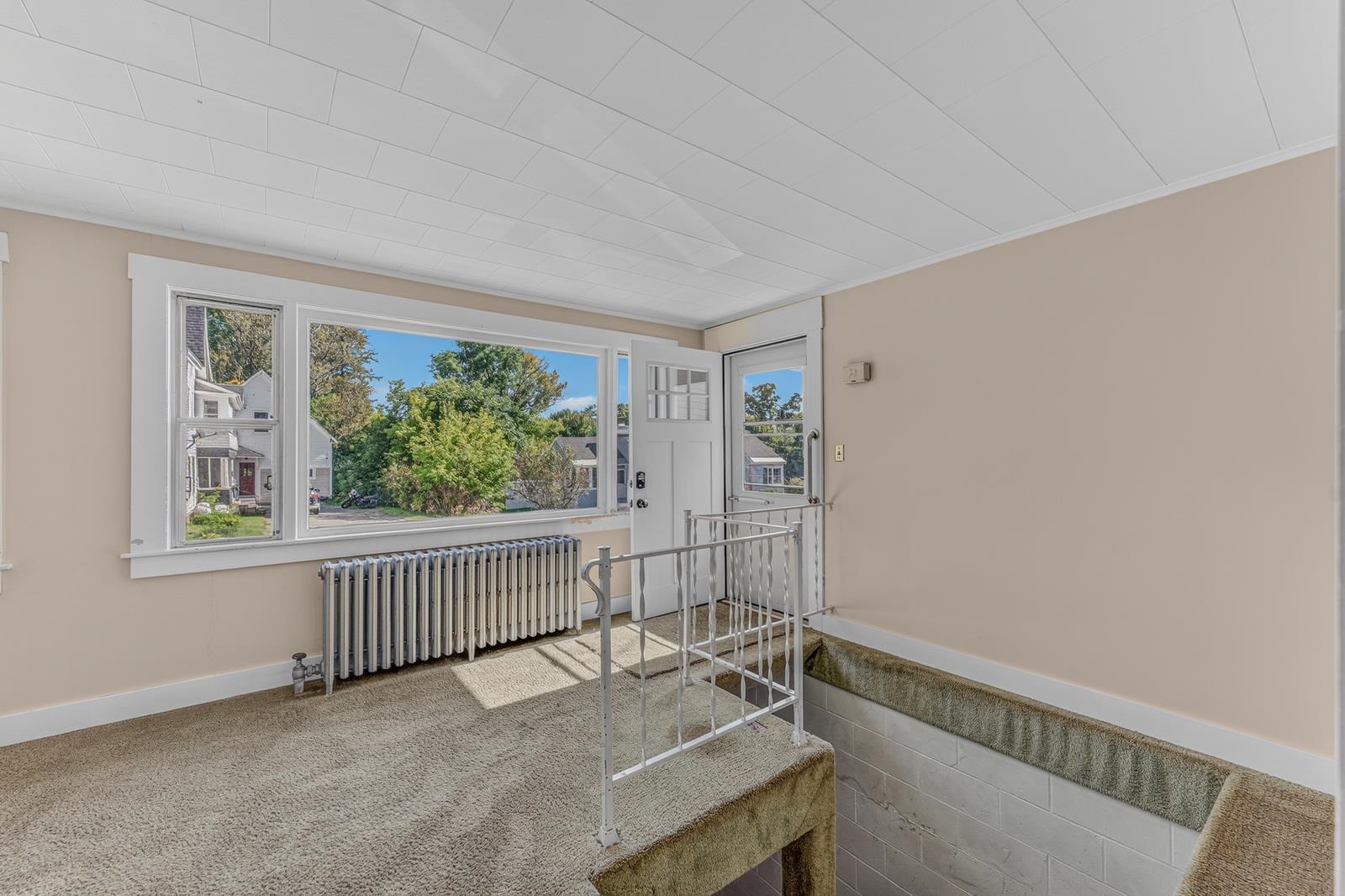 105 Pleasant Street Property Photo 4