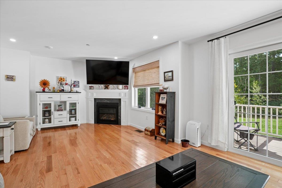 163 Woodview Way Property Photo 12